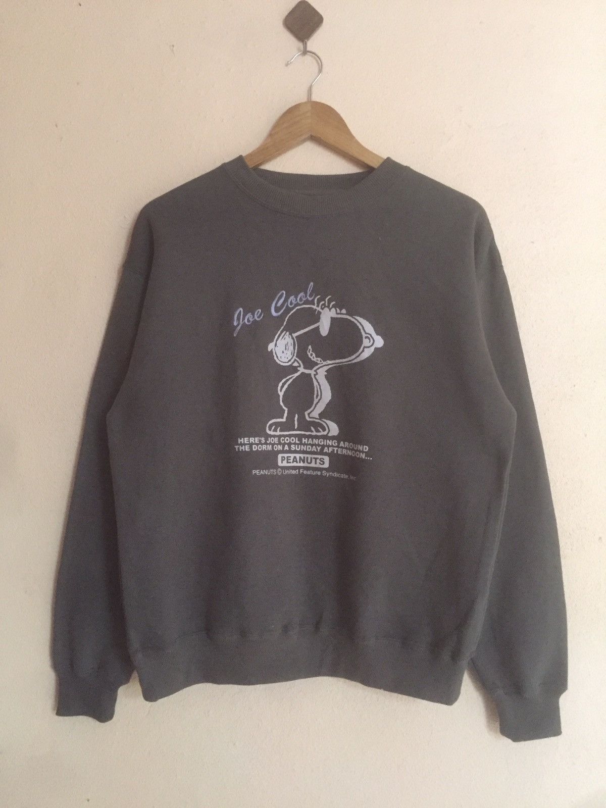 RARE!! discount Vintage Mickey Mouse Sweatshirt Crewneck BigLogo Mickey Mouse Sweater Pullover Jumper Ub Iwerks Minnie Mouse Walt Disney Production