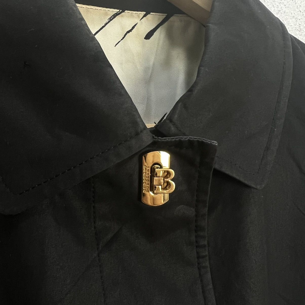Burberry VINTAGE BURBERRY LONDON LONG JACKET AVANT GARDE DESIGN STYLE Size US M / EU 48-50 / 2 - 7 Thumbnail