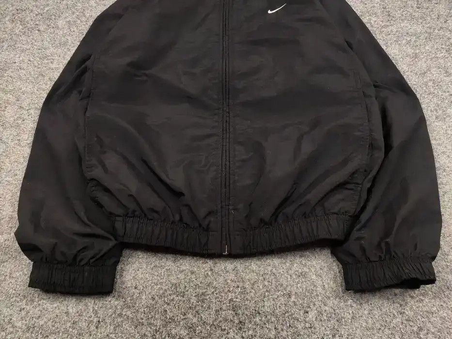 Nike Vintage Y2K Nike Swoosh nylon Lightweight Track Jacket Size US M / EU 48-50 / 2 - 4 Thumbnail