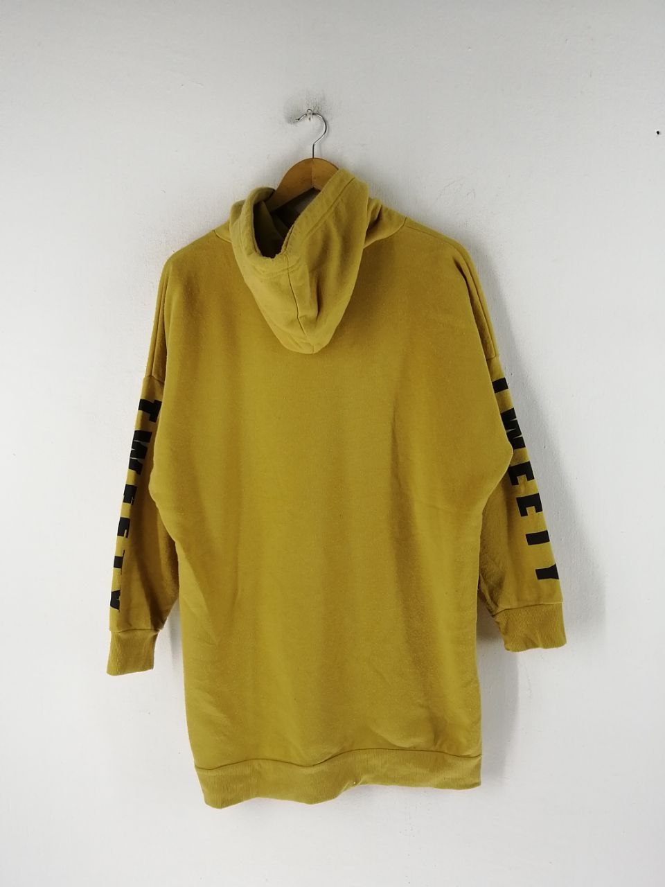 Cartoon Network × ICON Motorsports LOONEY TUNES TWEETY SPELLOUT HOODIE Size US L / EU 52-54 / 3 - 3 Thumbnail