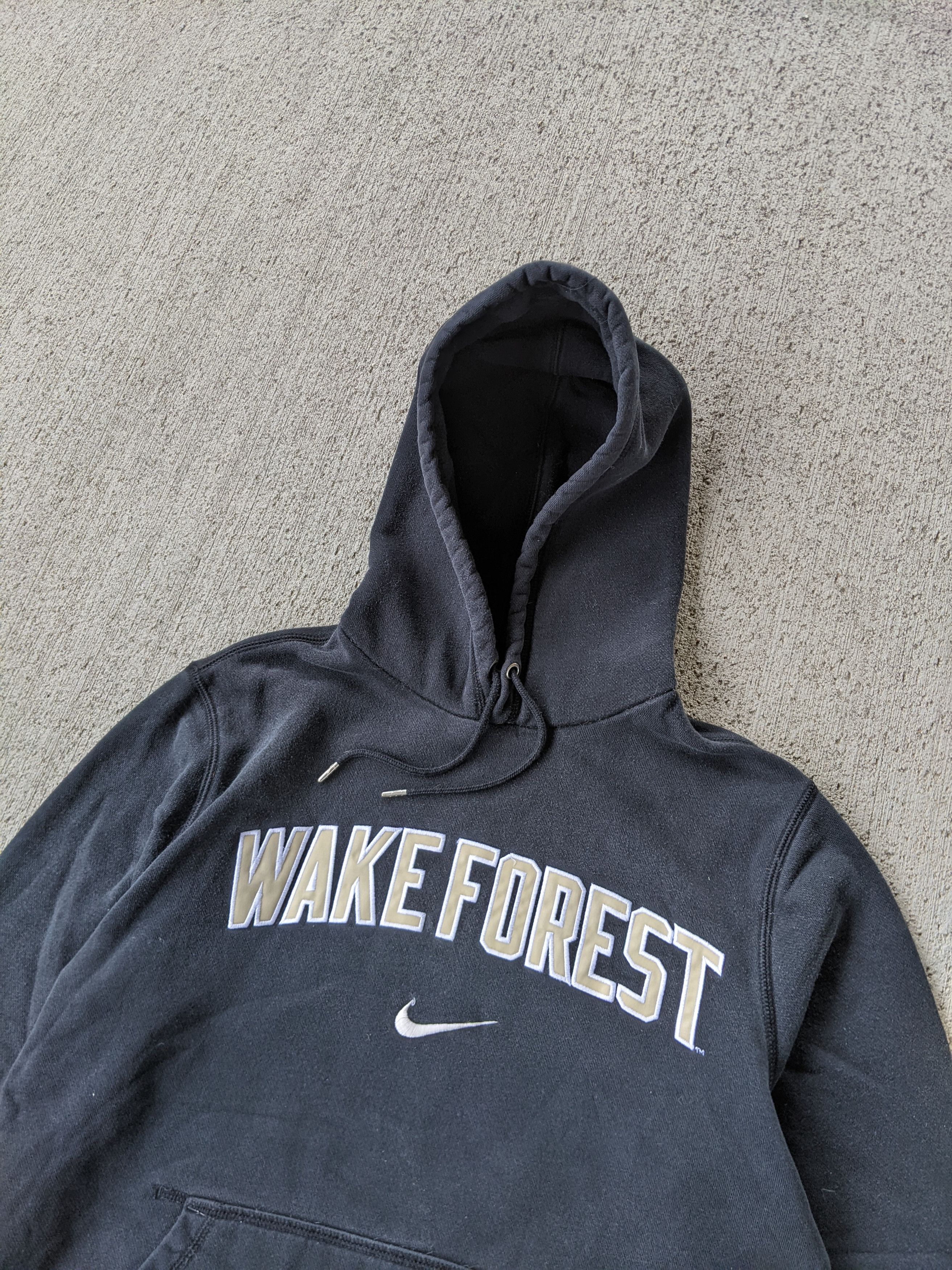 Nike × Vintage Vintage Nike center swoosh WakeForest hoodie Y2k Size US S / EU 44-46 / 1 - 2 Thumbnail