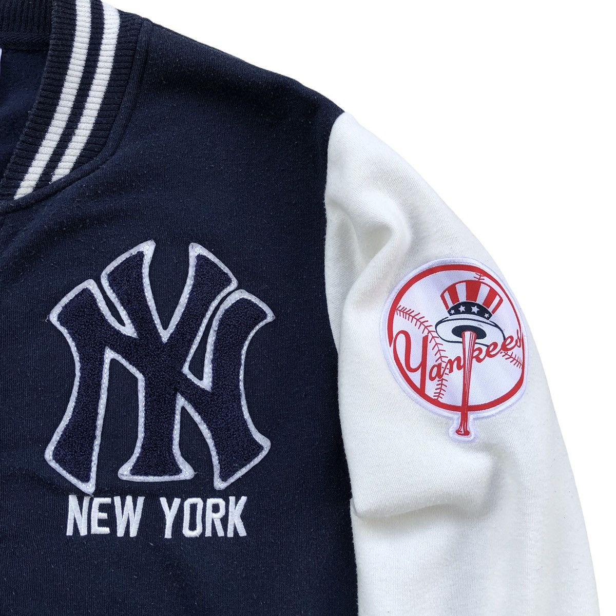 MLB New York Yankees MLB GENUINE MERCHANDISE Jacket Size US L / EU 52-54 / 3 - 4 Thumbnail
