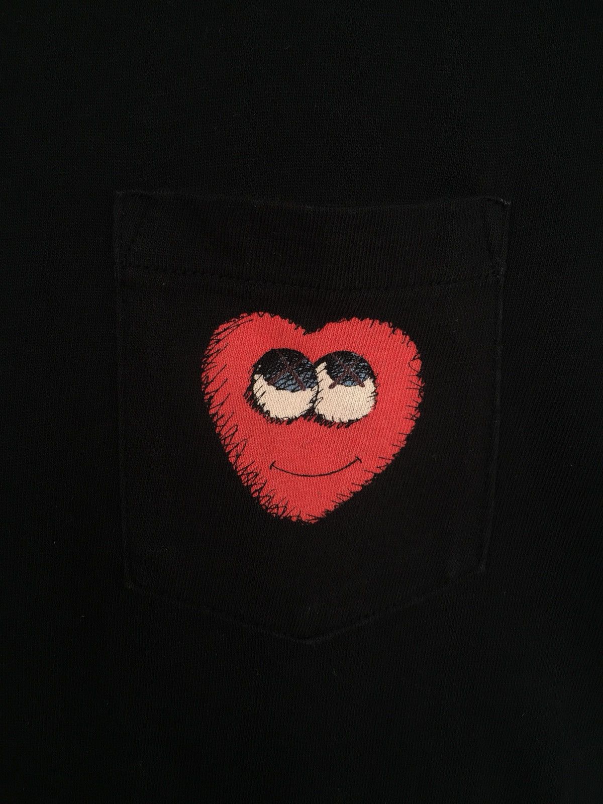 Kaws × Uniqlo Original Fake Kaws x Uniqlo Black Pocket Shirt Size US S / EU 44-46 / 1 - 1 Thumbnail