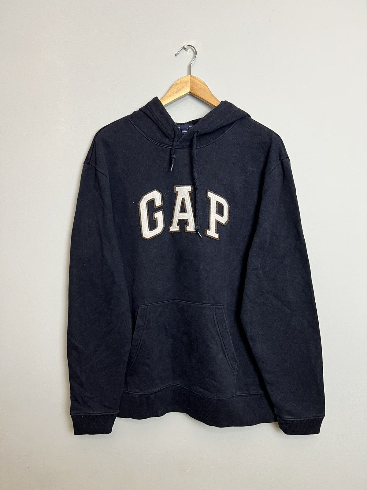 Gap Rare Vintage Y2K Gap Navy Hoodie Hype Streetwear Travis Size US L / EU 52-54 / 3 - 1 Thumbnail