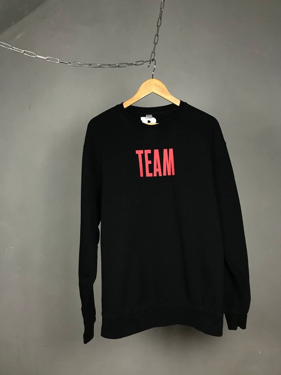 Band Tees Justin Bieber TEAM vintage band tour overprinted sweatshirt Size US L / EU 52-54 / 3 - 1 Thumbnail