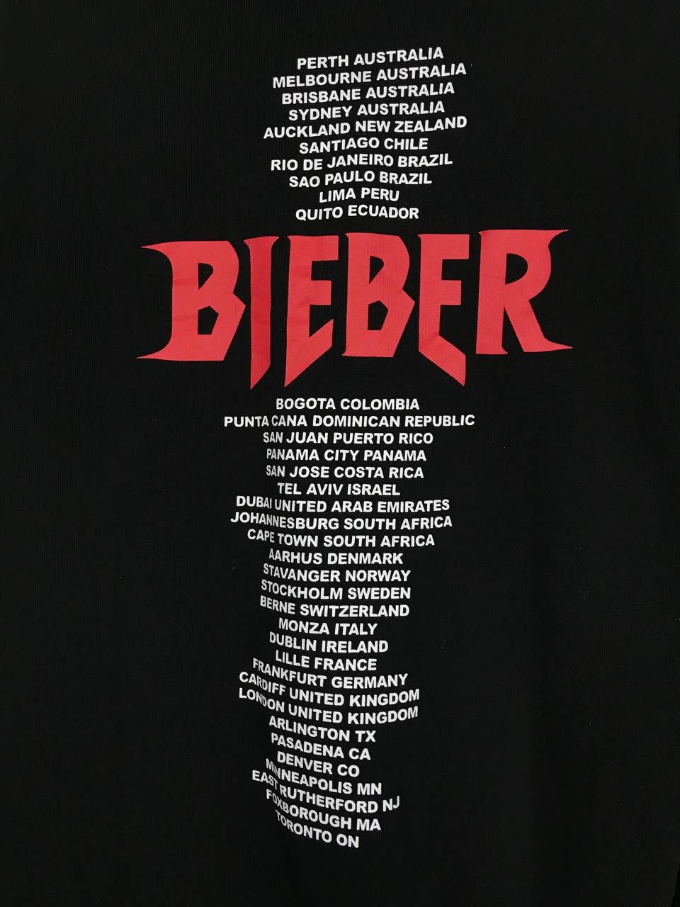 Band Tees Justin Bieber TEAM vintage band tour overprinted sweatshirt Size US L / EU 52-54 / 3 - 7 Thumbnail