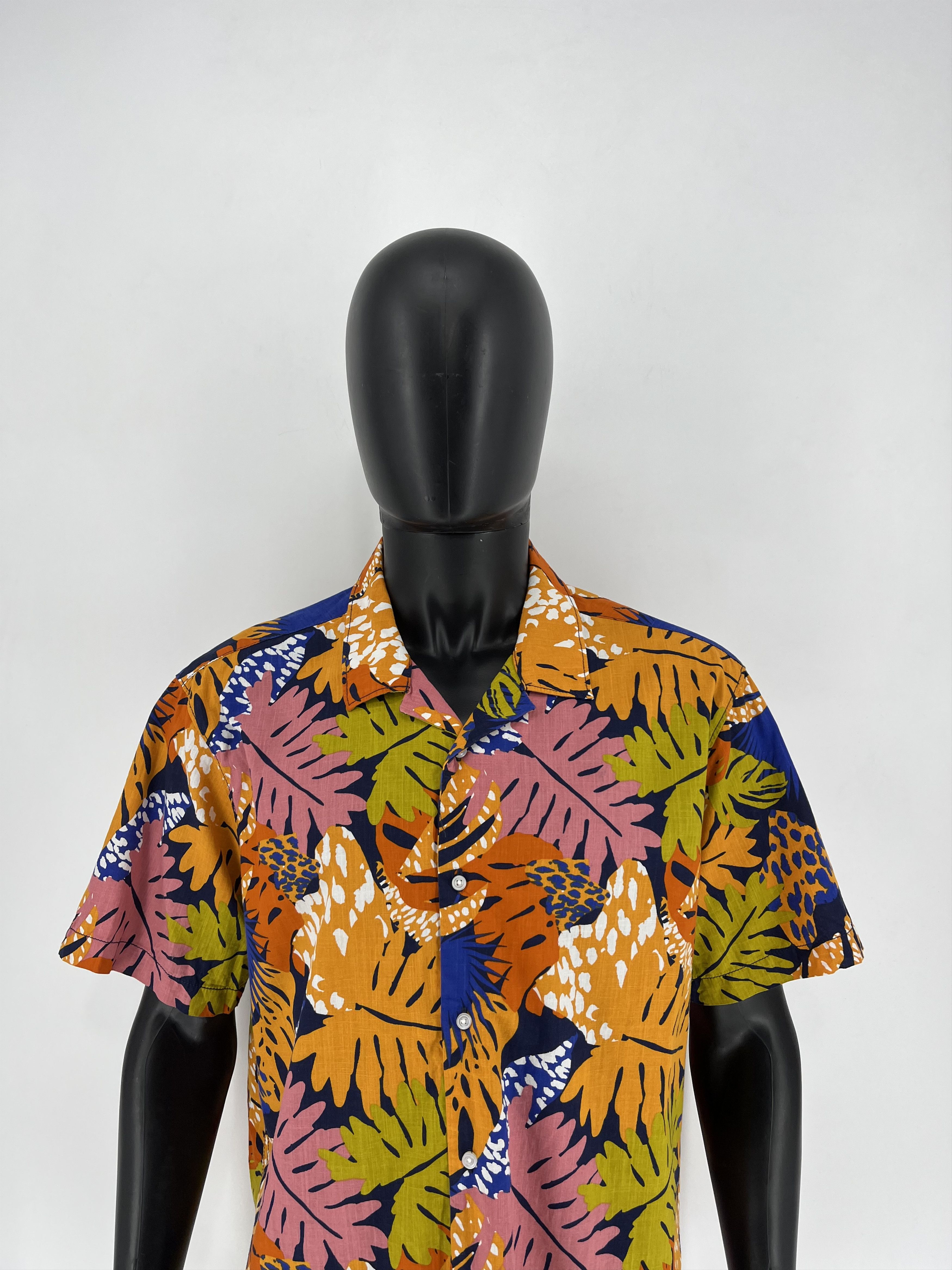 Vintage Vintage Hawaiian Company Flower Silk Shirt Size US XL / EU 56 / 4 - 1 Thumbnail