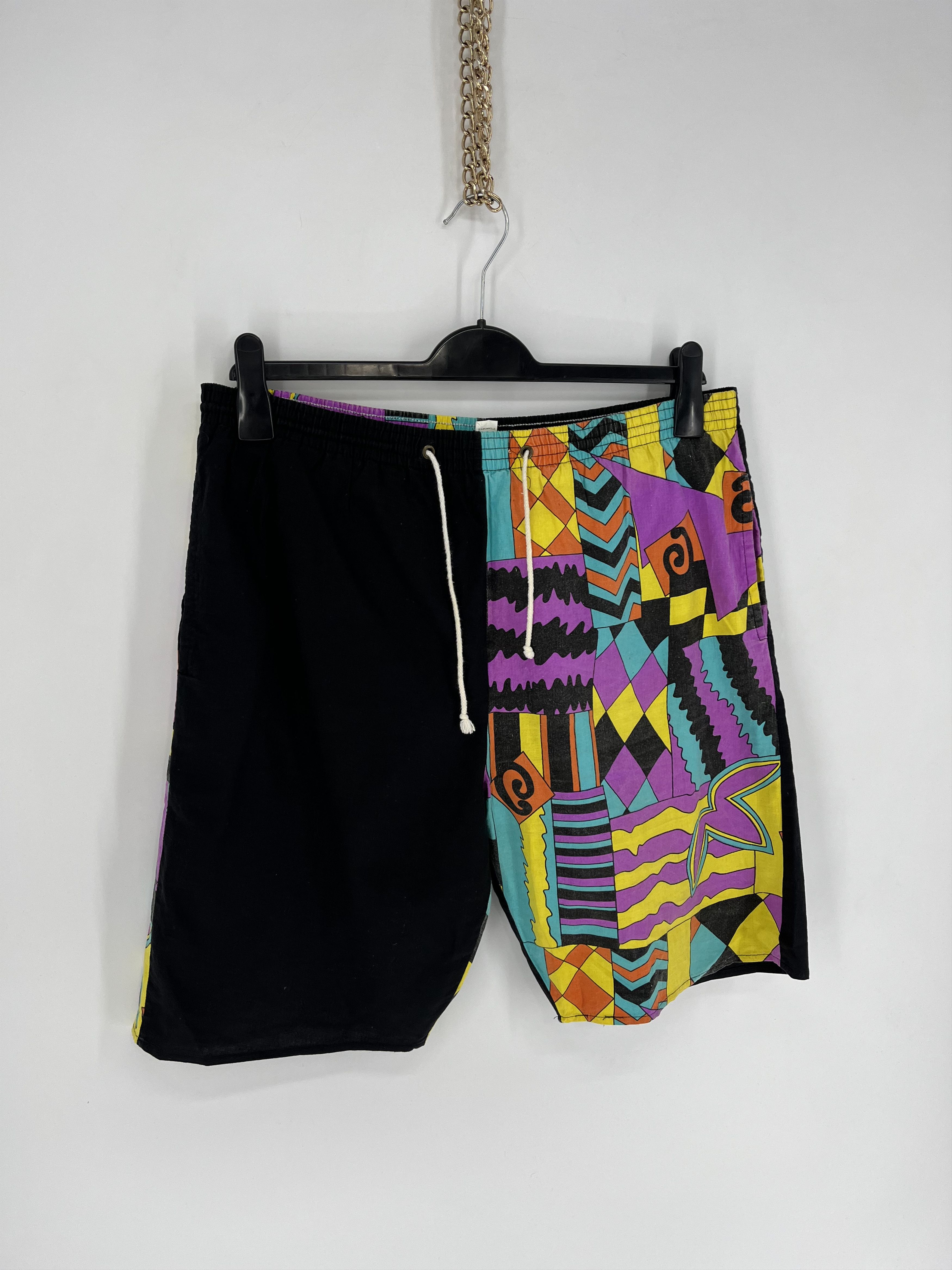 Vintage Vintage Y2K Art Streetwear Hawaiian Shorts Fashion Grailed Size US 36 / EU 52 - 1 Thumbnail
