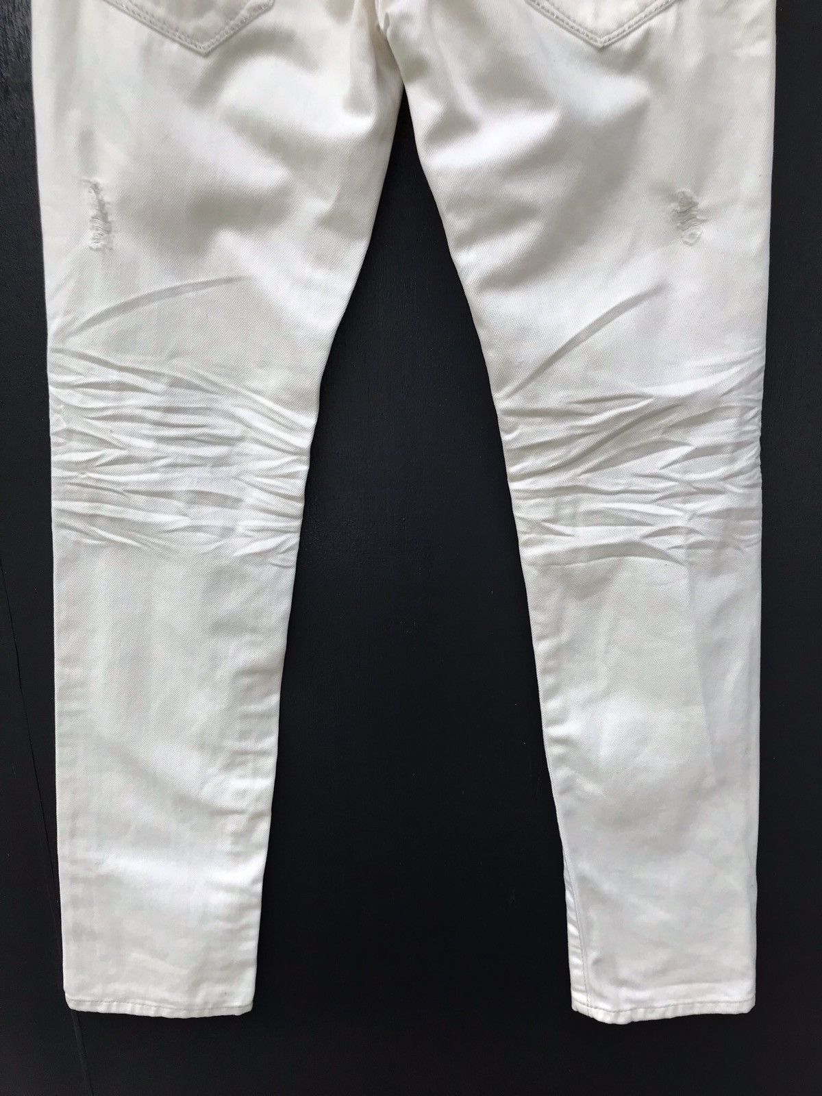 Japanese Brand × Vanquish Vanquish White Distressed Jeans Size US 29 - 3 Thumbnail