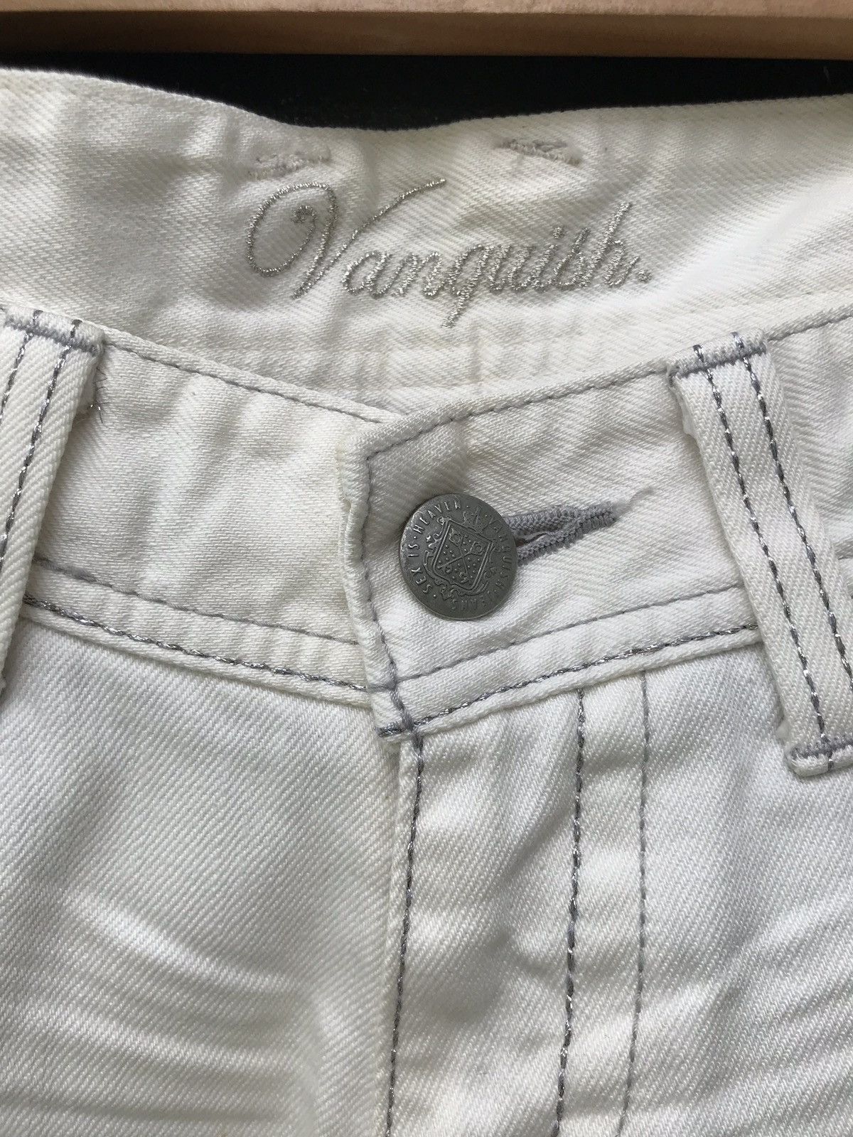 Japanese Brand × Vanquish Vanquish White Distressed Jeans Size US 29 - 10 Thumbnail