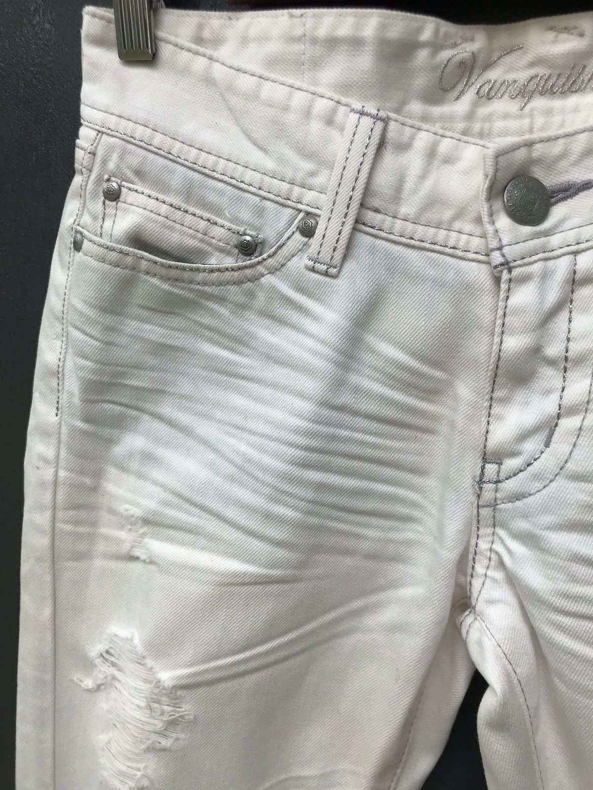 Japanese Brand × Vanquish Vanquish White Distressed Jeans Size US 29 - 4 Thumbnail