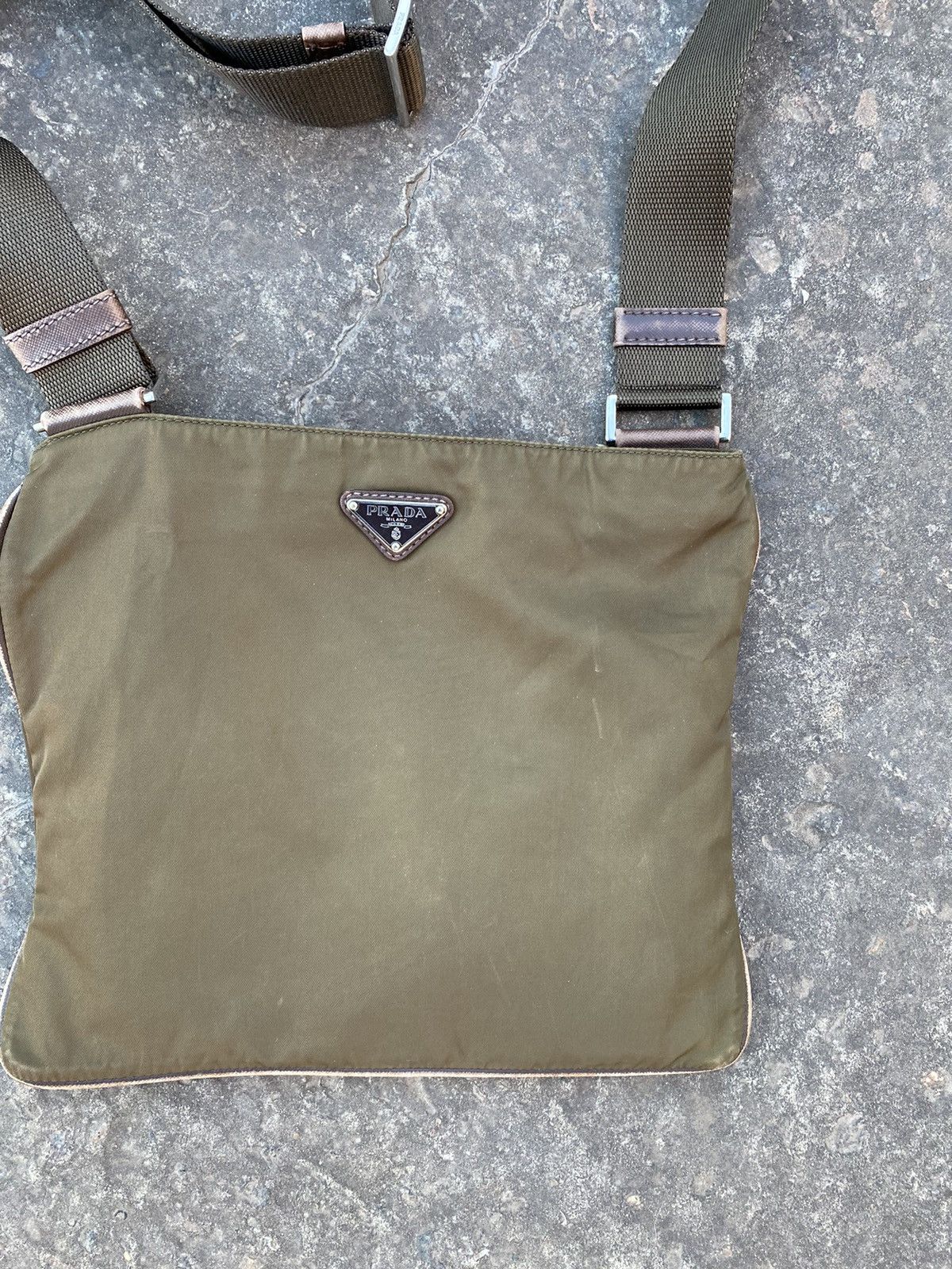 Prada Authentic Prada nylon crossbody faded bag os made in italy Size ONE SIZE - 3 Thumbnail