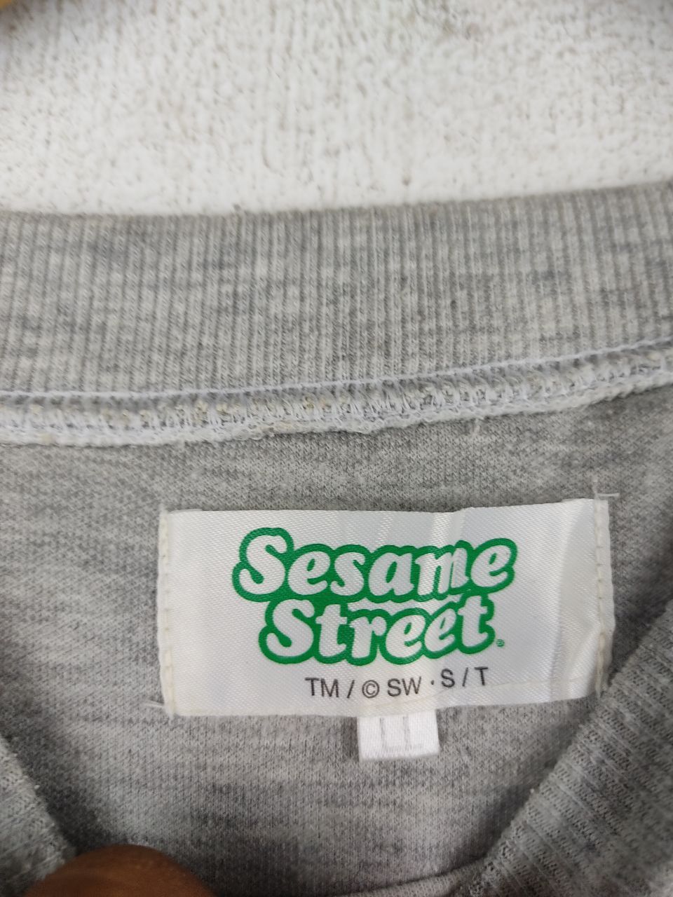 Cartoon Network × Vintage Vintage Elmo Sesame Street Sweatshirt Size US L / EU 52-54 / 3 - 5 Thumbnail