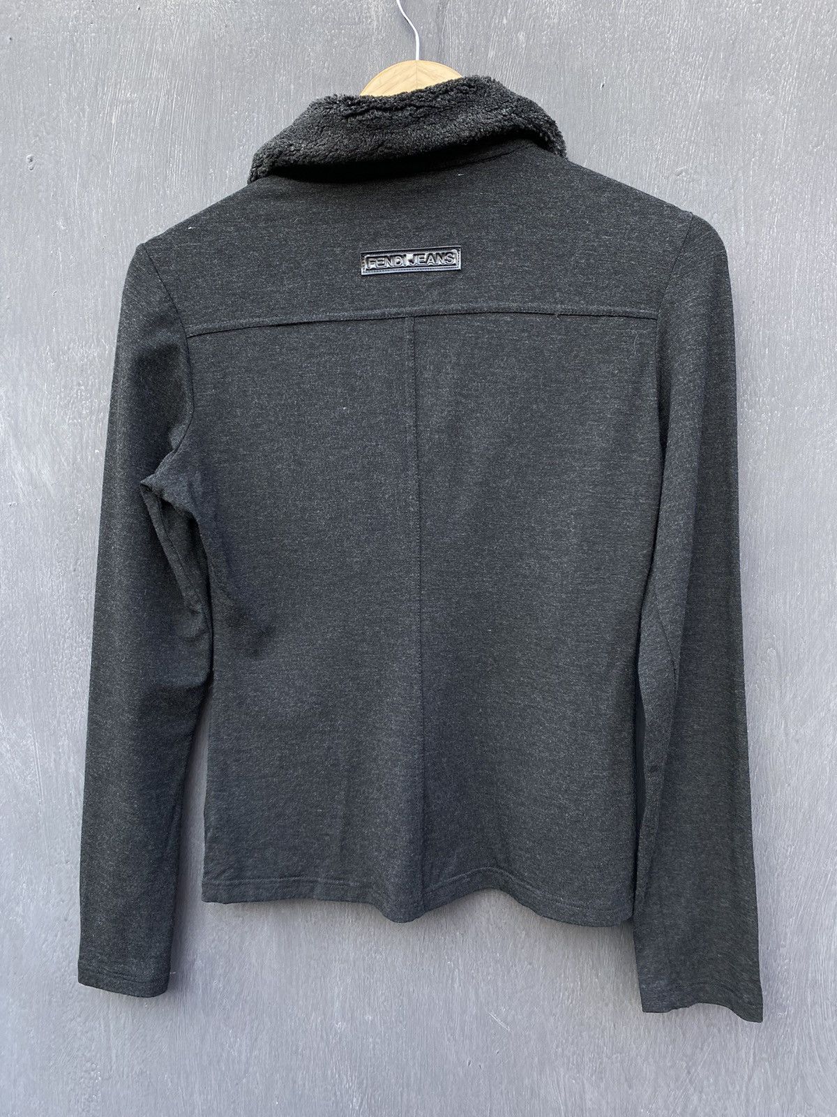Fendi Authentic Fendi gray longsleeve size 42 made in italy Size M / US 6-8 / IT 42-44 - 5 Thumbnail