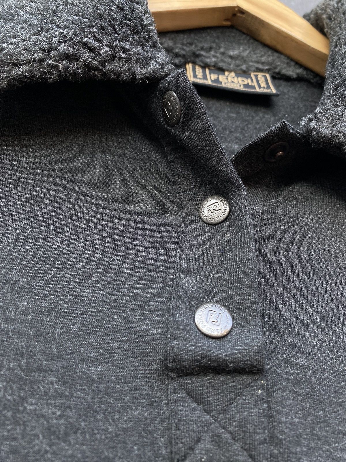 Fendi Authentic Fendi gray longsleeve size 42 made in italy Size M / US 6-8 / IT 42-44 - 3 Thumbnail