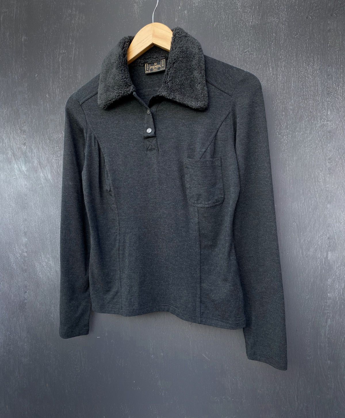 Fendi Authentic Fendi gray longsleeve size 42 made in italy Size M / US 6-8 / IT 42-44 - 1 Thumbnail