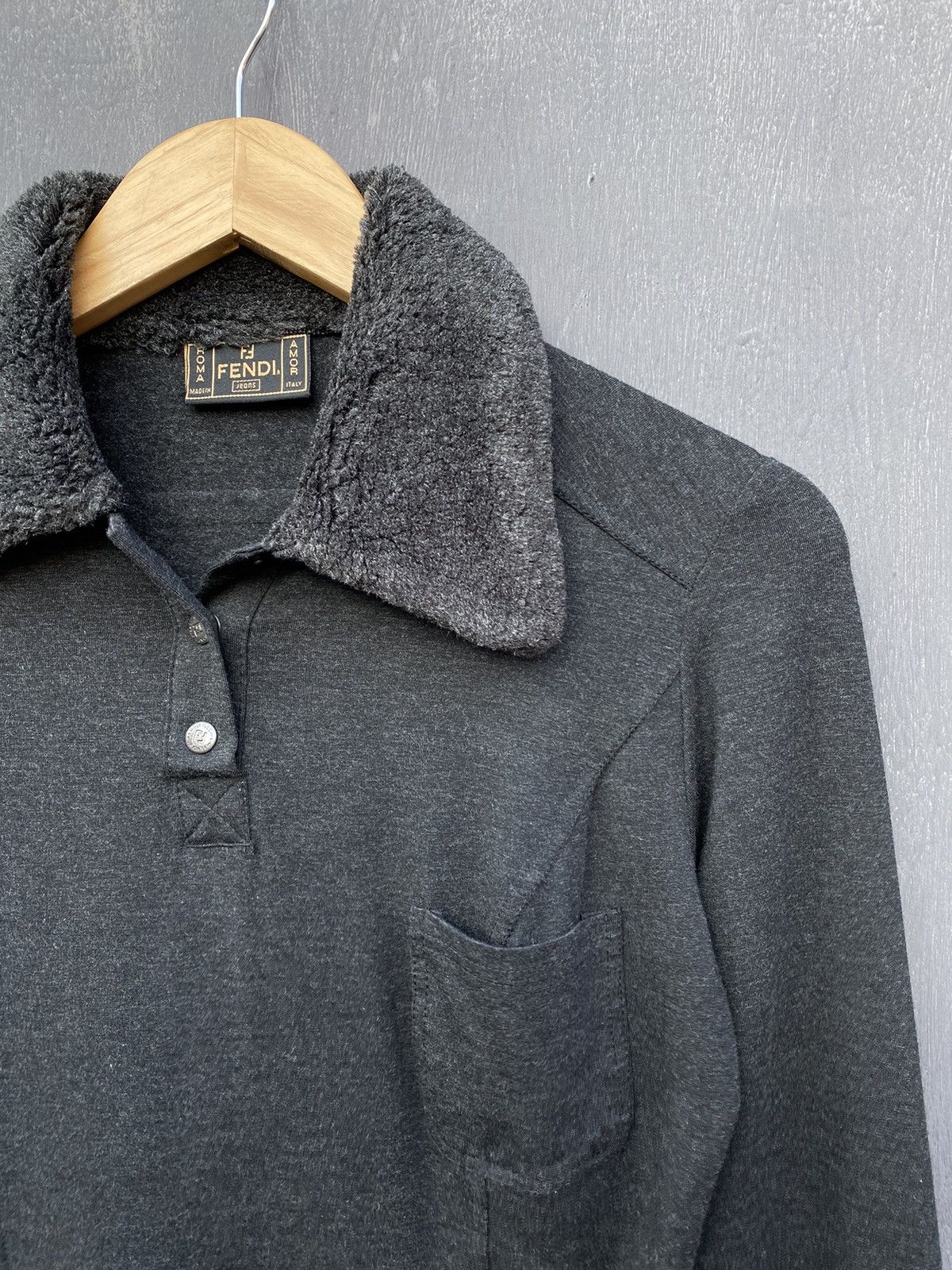 Fendi Authentic Fendi gray longsleeve size 42 made in italy Size M / US 6-8 / IT 42-44 - 2 Thumbnail