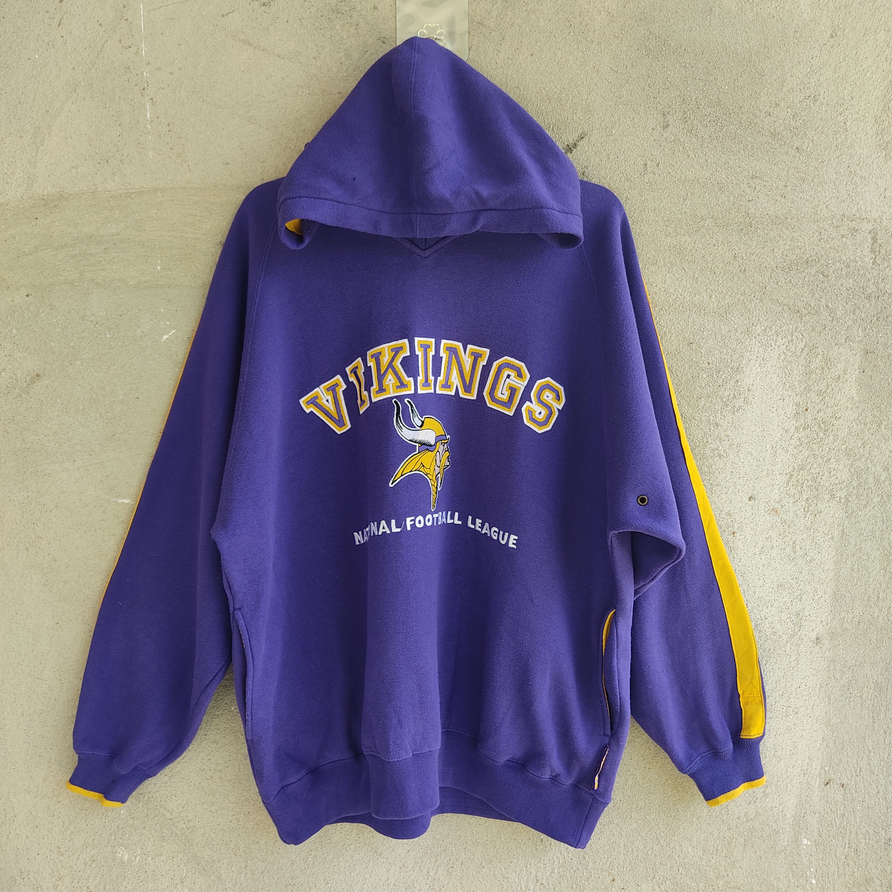 Lee × NFL × Vintage Lee Sport Viking Nfl Big Logo Emberoided Purple Hoodie Size US L / EU 52-54 / 3 - 1 Thumbnail