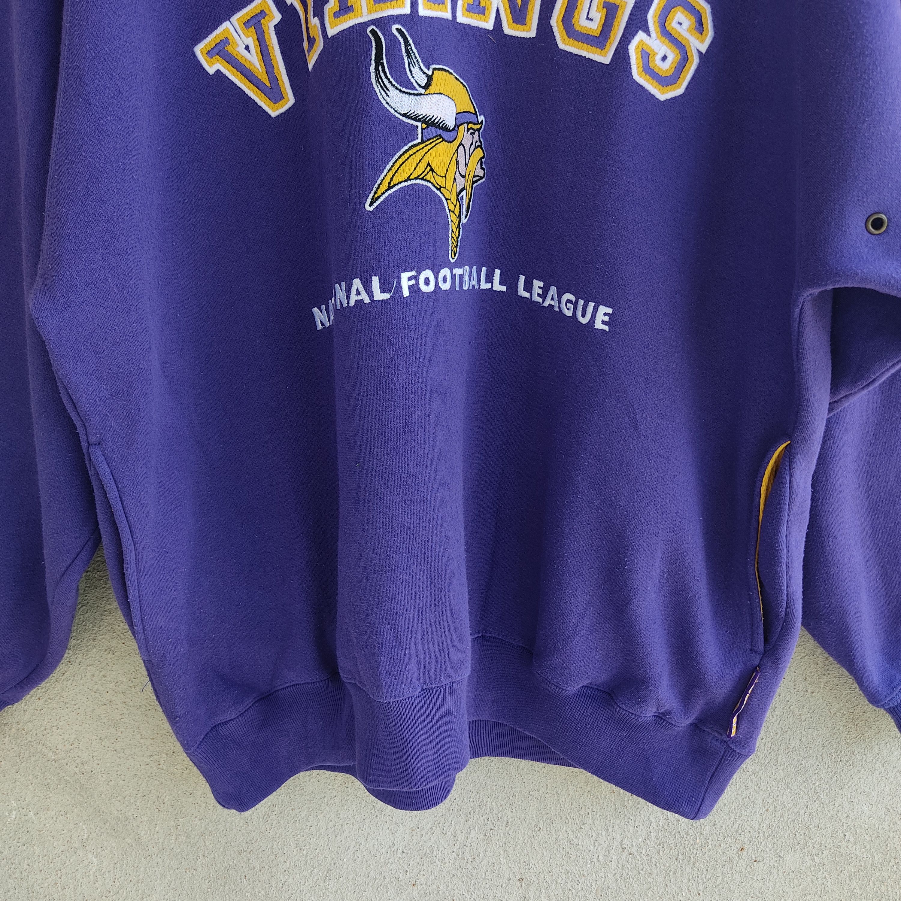 Lee × NFL × Vintage Lee Sport Viking Nfl Big Logo Emberoided Purple Hoodie Size US L / EU 52-54 / 3 - 4 Thumbnail