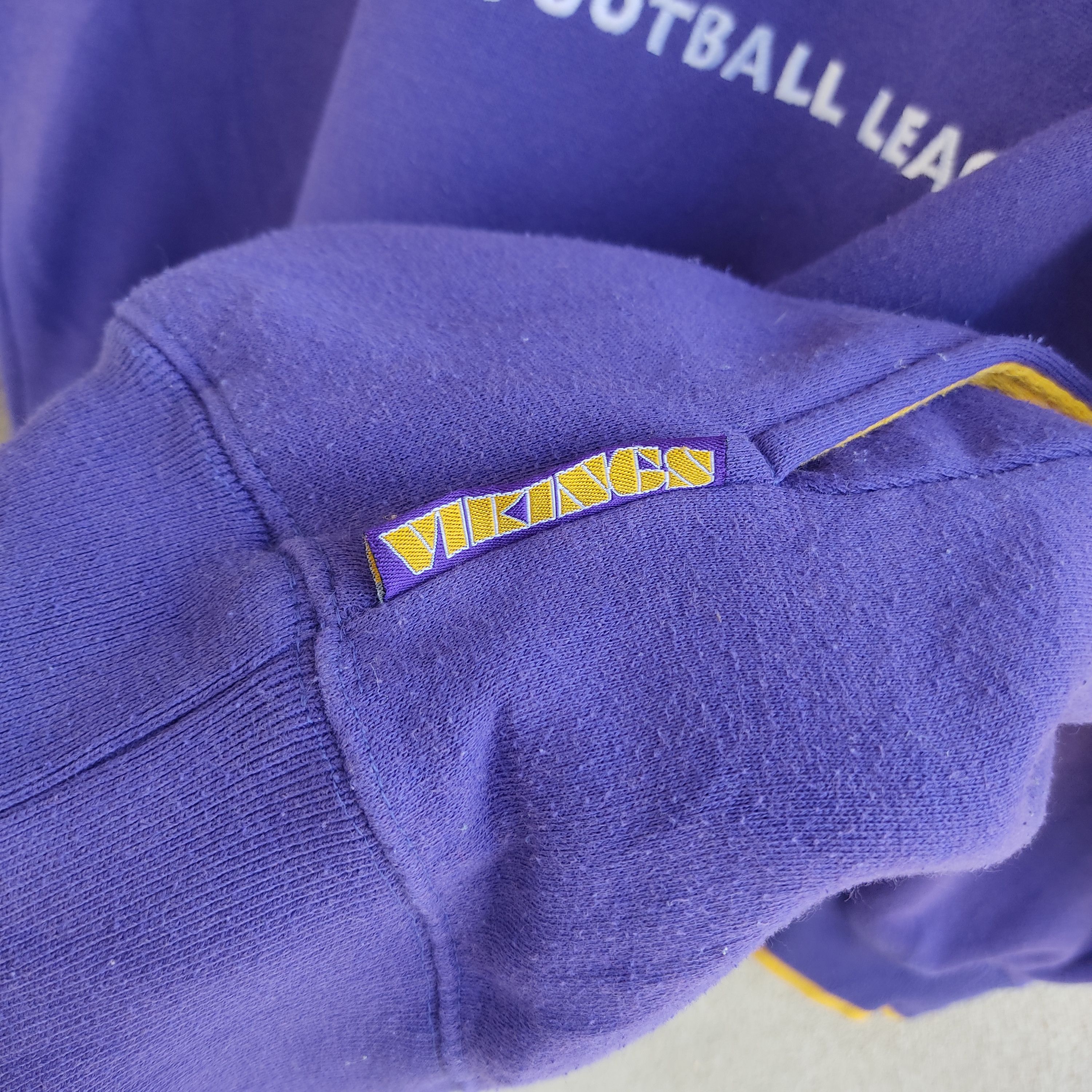 Lee × NFL × Vintage Lee Sport Viking Nfl Big Logo Emberoided Purple Hoodie Size US L / EU 52-54 / 3 - 11 Thumbnail