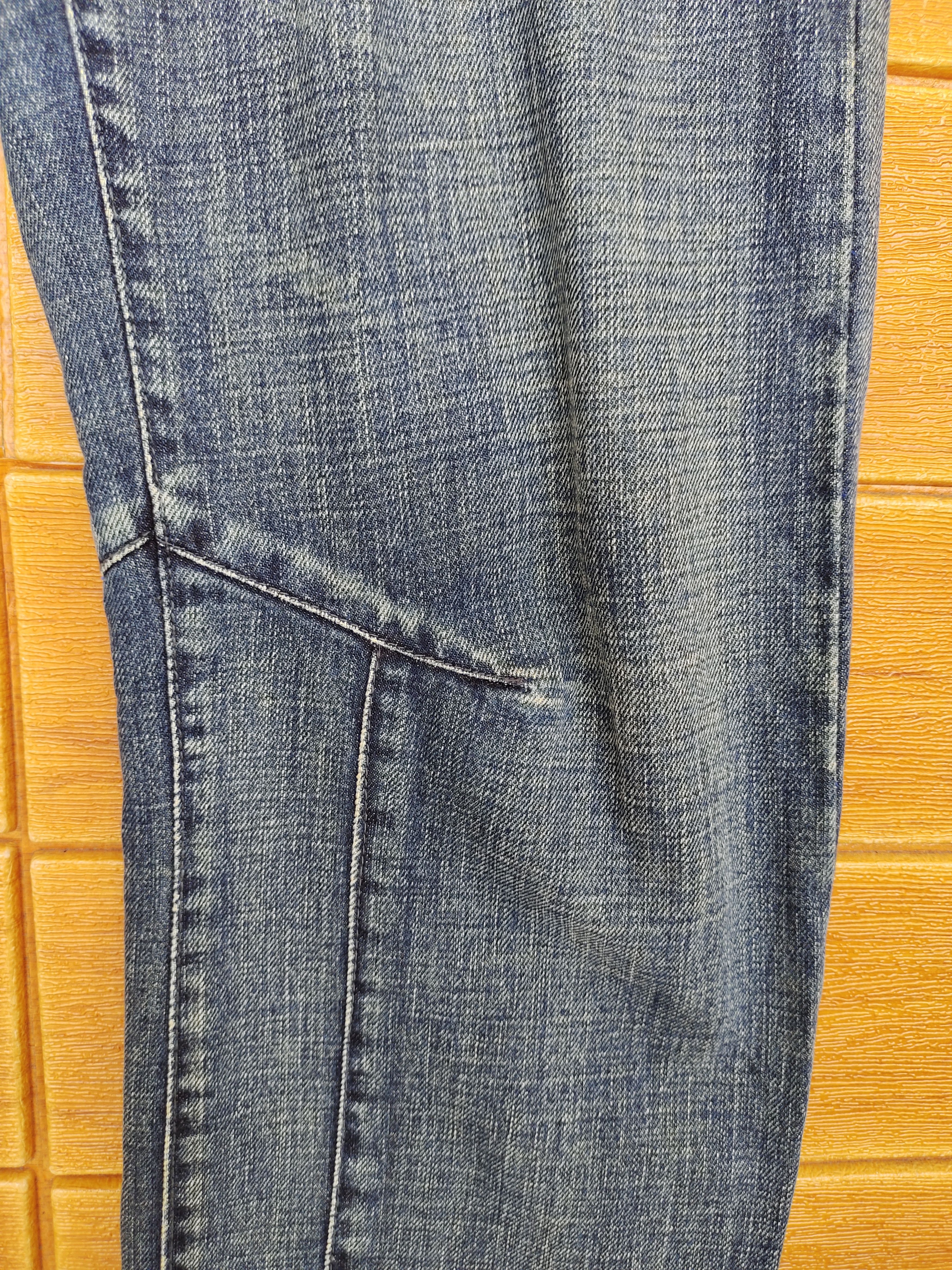Le Grande Bleu (L.G.B.) Flare Jeans 55DSL Curve Leg Denim Jeans Boot cut Size US 29 - 19 Thumbnail