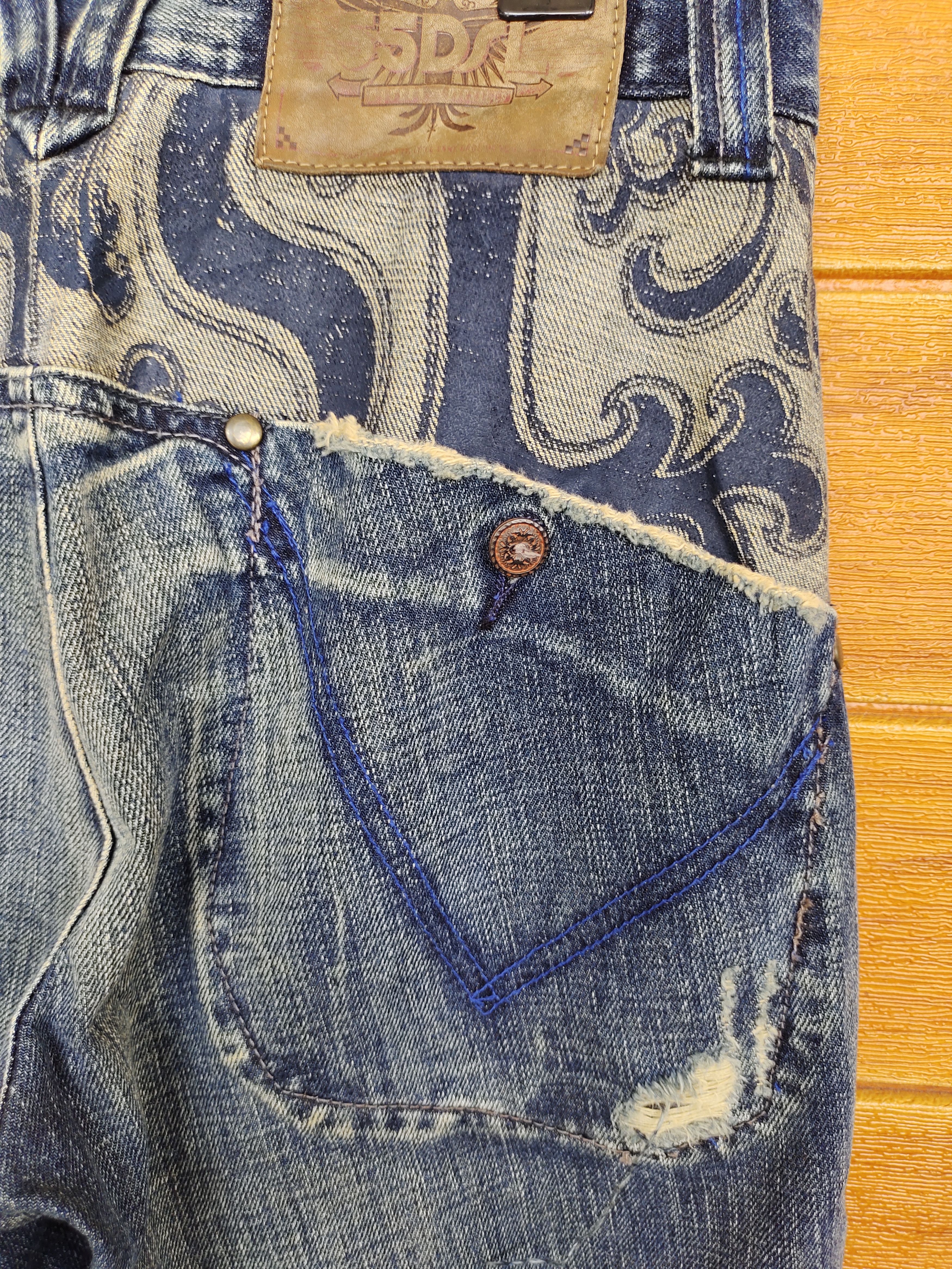 Le Grande Bleu (L.G.B.) Flare Jeans 55DSL Curve Leg Denim Jeans Boot cut Size US 29 - 3 Thumbnail