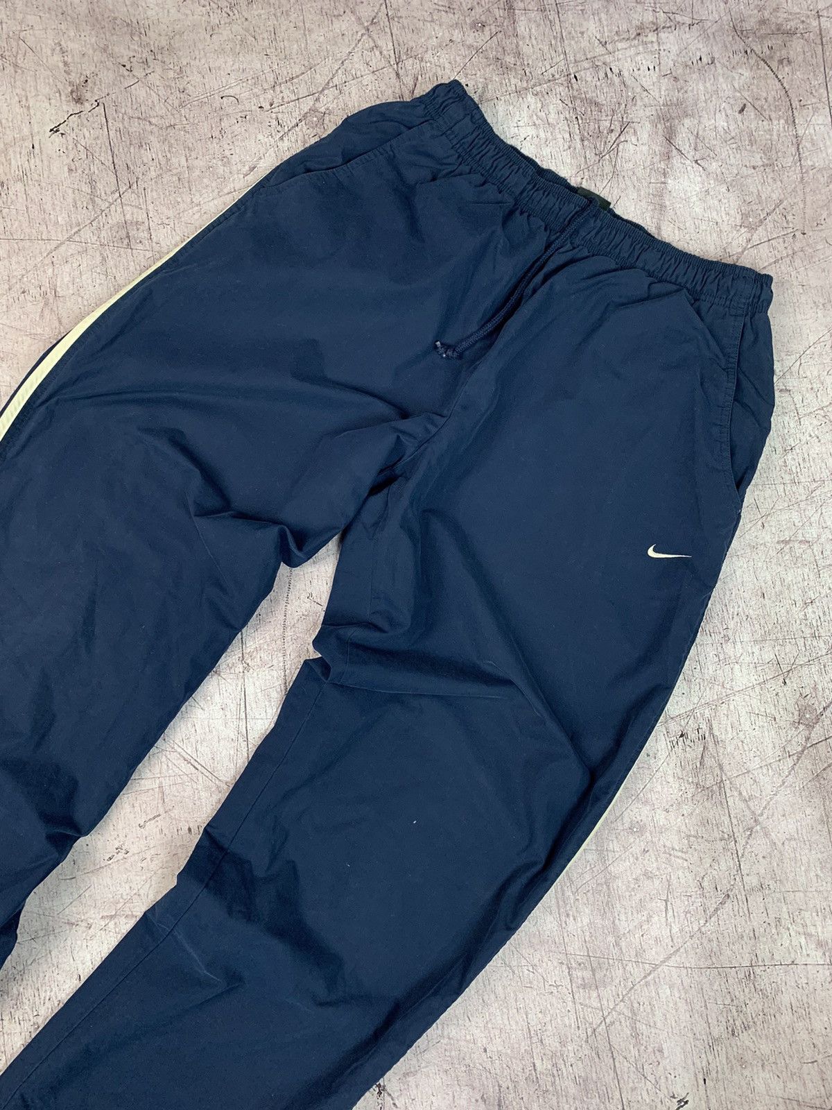 Nike Nike Vintage Mens Nylon Pants Drill Style Size US 34 / EU 50 - 3 Thumbnail