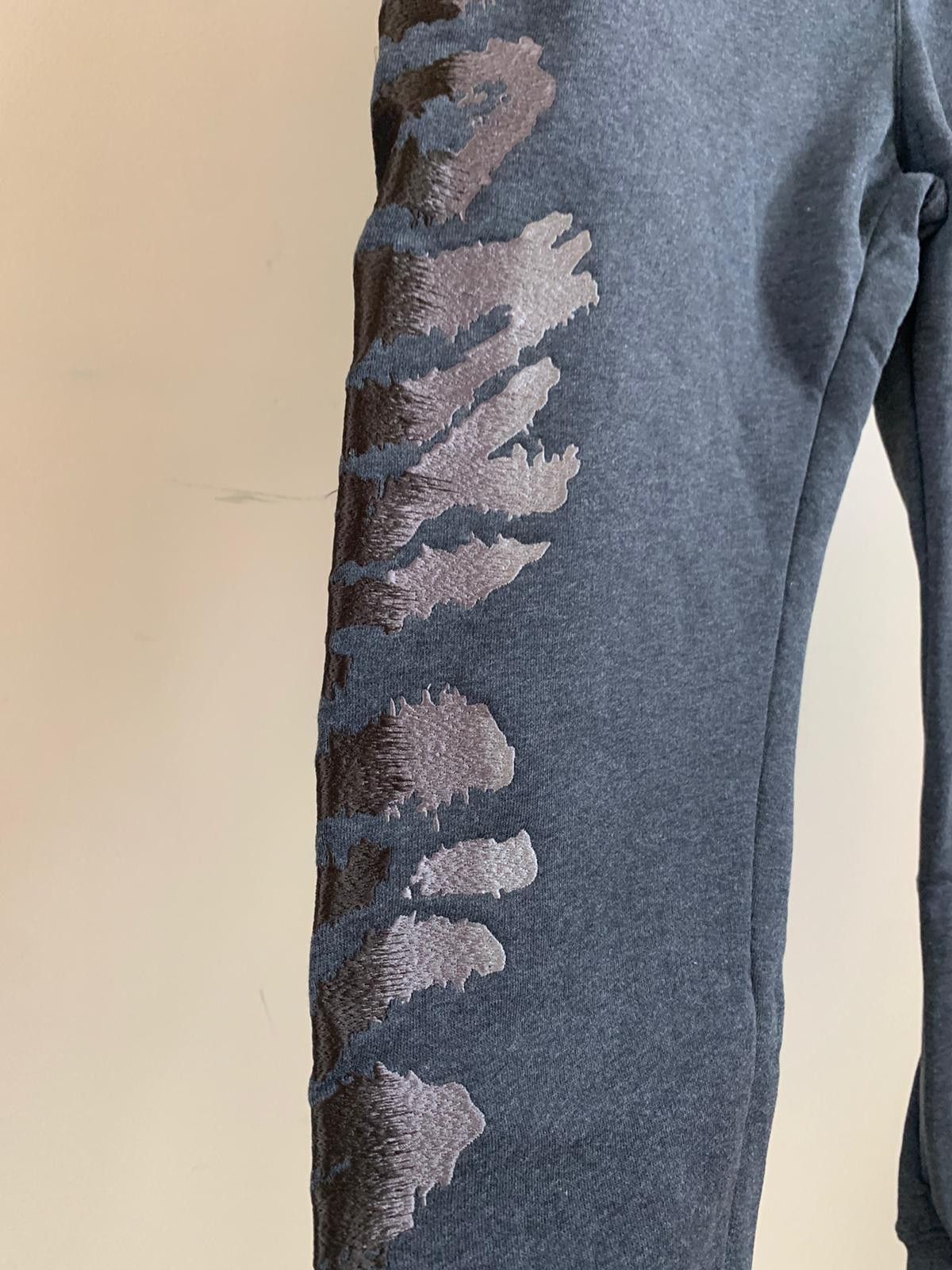 Alexander McQueen Floral Trim Jogger in Grey Size US 34 / EU 50 - 4 Thumbnail