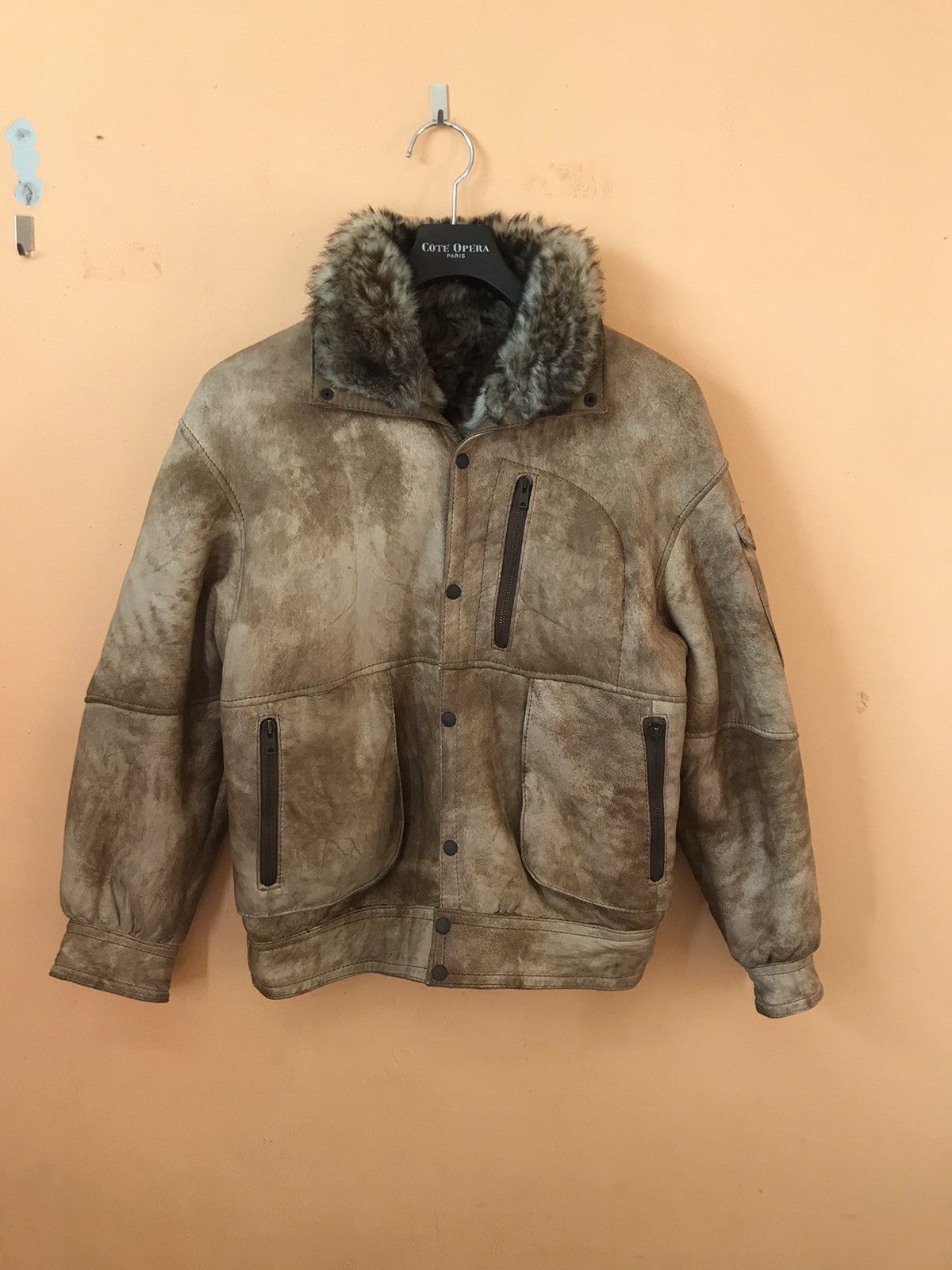 ‼️MADE IN SPAIN 100% LEATHER BOMBER JACKET NICE PATTERN‼️