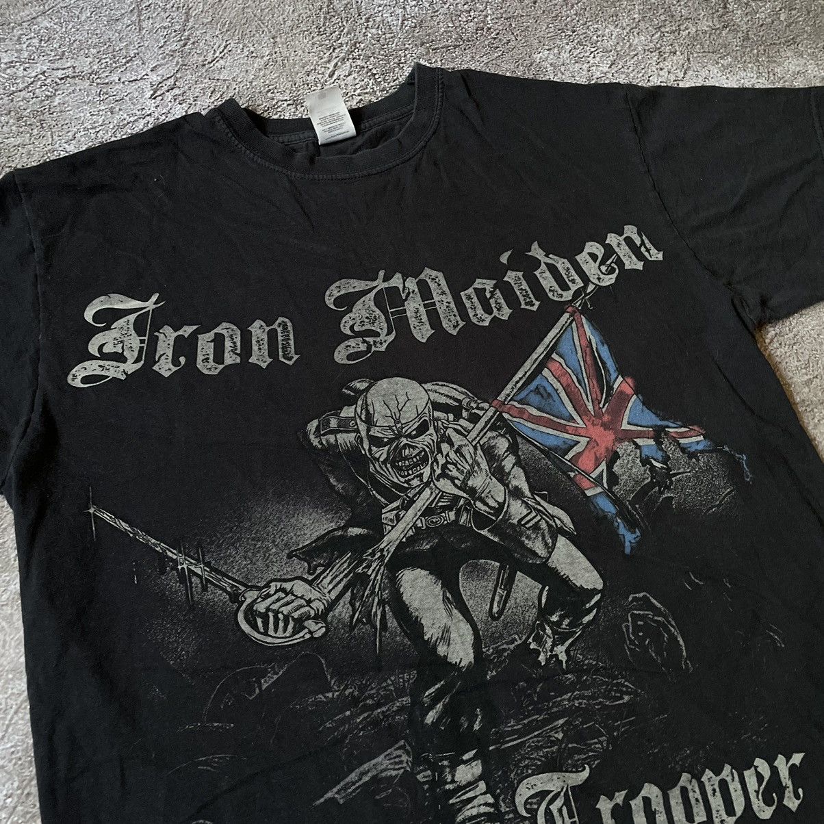 Vintage Vintage 90s Iron Maiden Band Tee Graphic Thrashed Grunge L Size US L / EU 52-54 / 3 - 6 Thumbnail