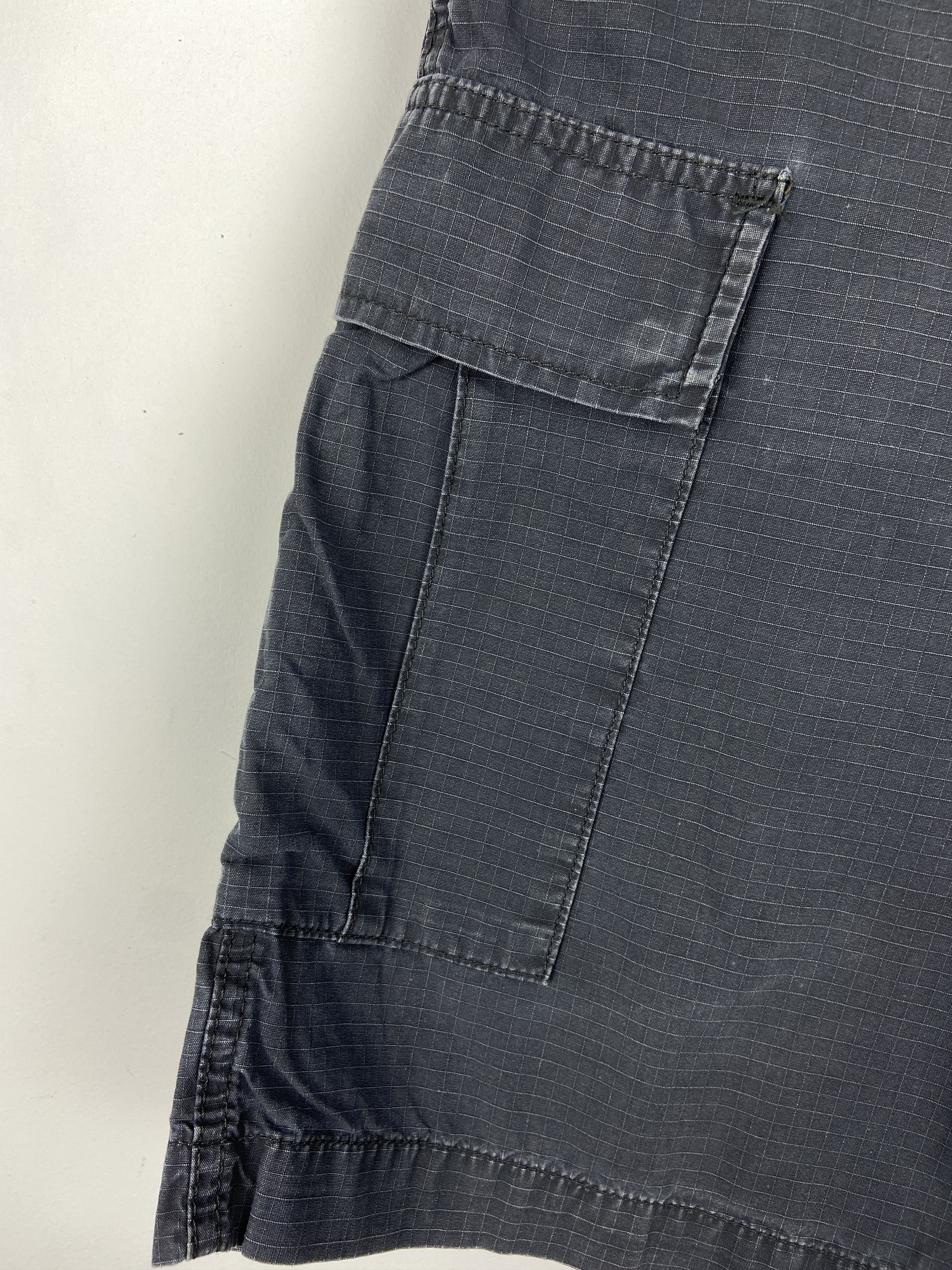 Carhartt Vintage Carhartt Multi Pocket Cargo Shorts Size US 34 / EU 50 - 11 Thumbnail