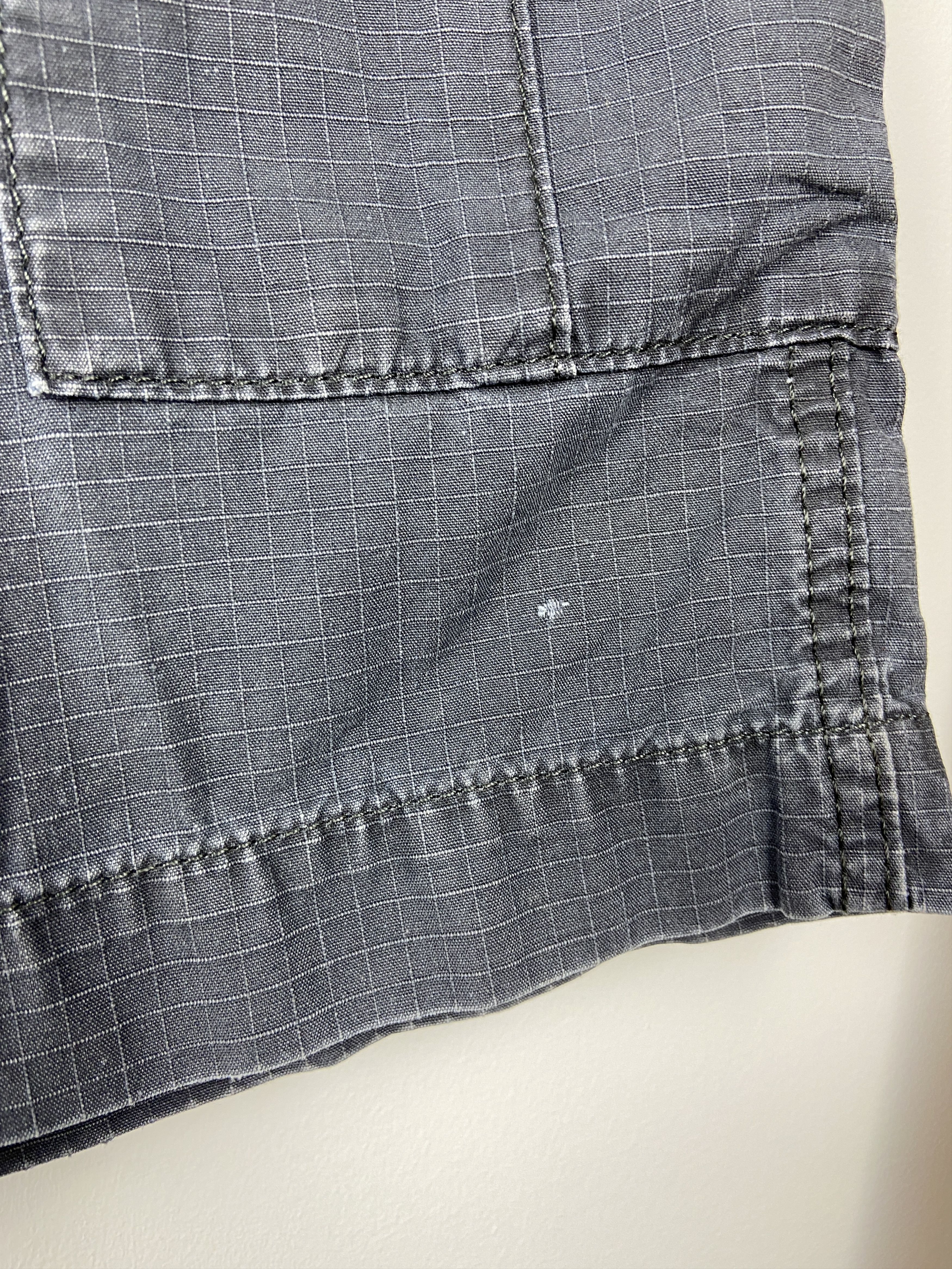 Carhartt Vintage Carhartt Multi Pocket Cargo Shorts Size US 34 / EU 50 - 15 Thumbnail