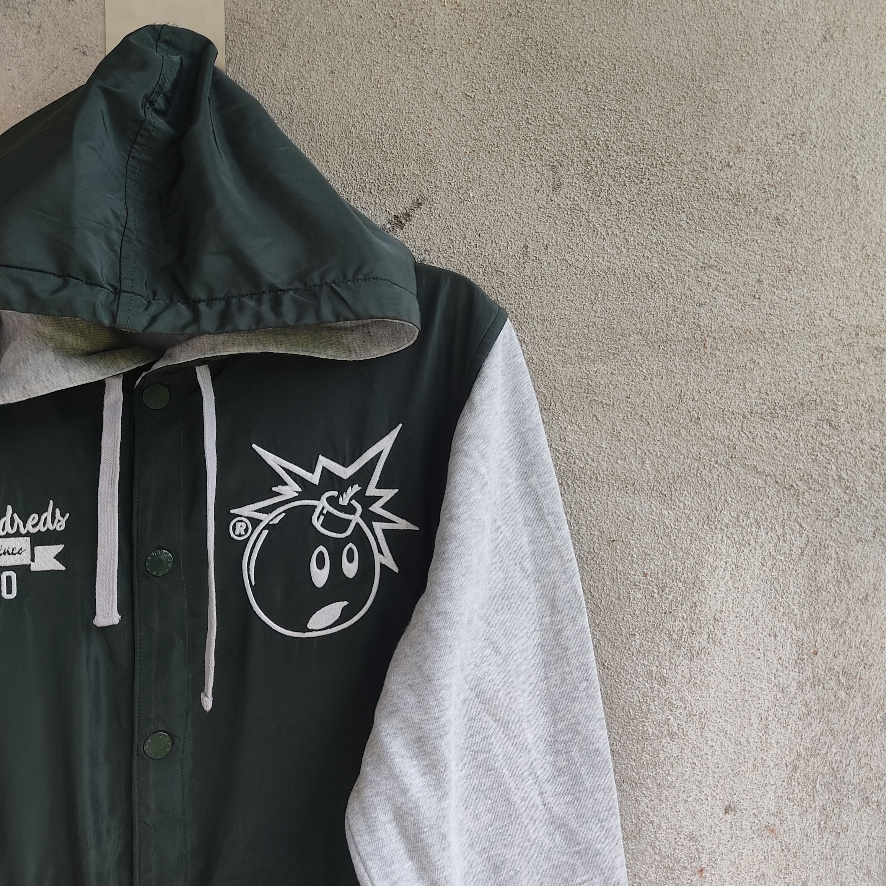 Japanese Brand × The Hundreds The Hundreds Huge Big Logo Spell Out Varsity Style Hoodie Size US M / EU 48-50 / 2 - 5 Thumbnail