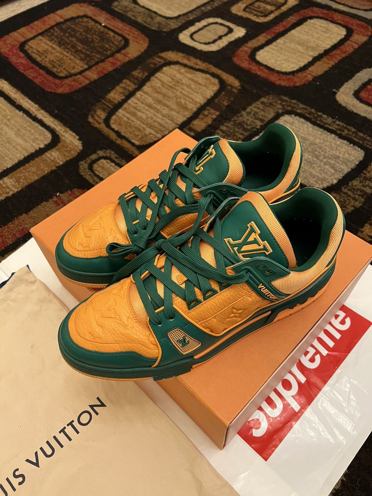 Louis Vuitton Louis Vuitton x Virgil Abloh “College Green” Trainer LV10 Size US 11 / EU 44 - 3 Thumbnail
