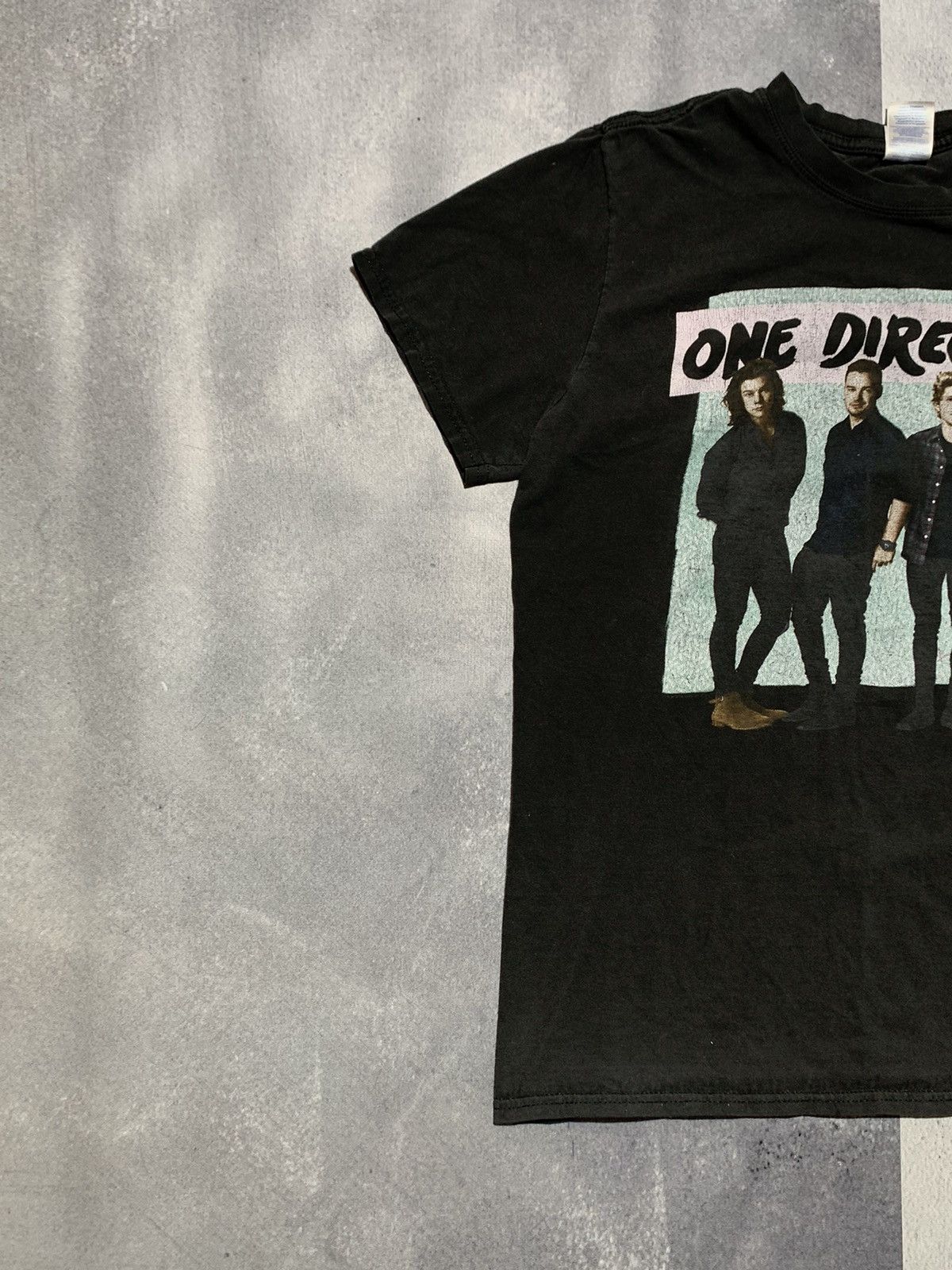 Other Vintage Y2K One Direction band tee big logo style size M Size US M / EU 48-50 / 2 - 3 Thumbnail