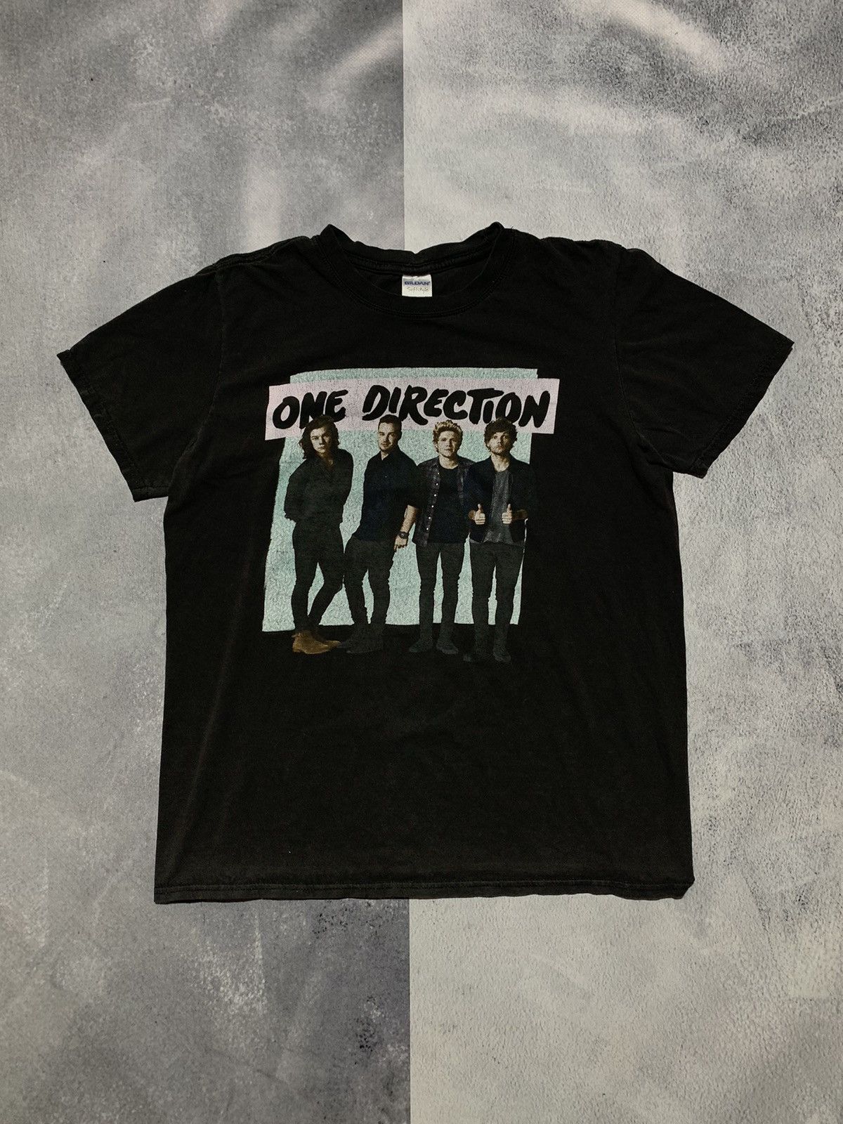 Other Vintage Y2K One Direction band tee big logo style size M Size US M / EU 48-50 / 2 - 1 Thumbnail