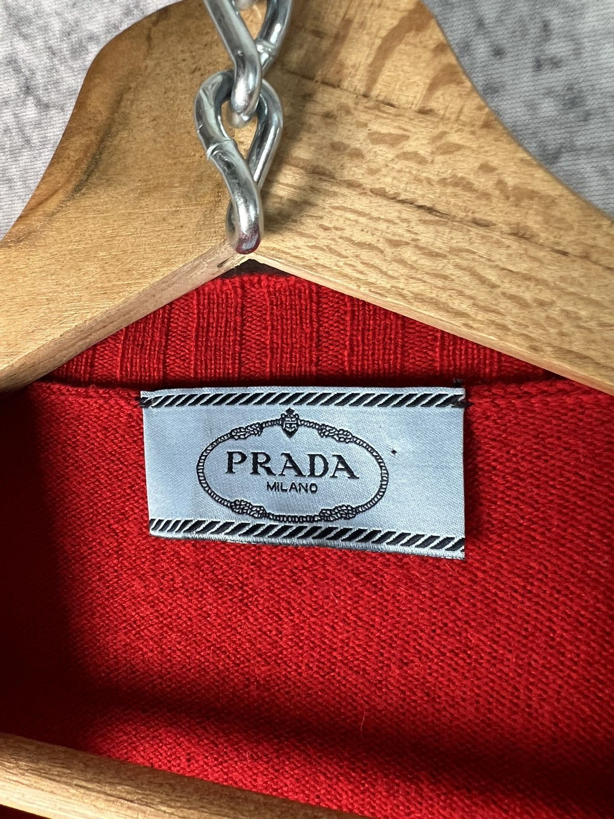 Prada Prada designer Red 100% cashmere cardigan sweater Size XS / US 0-2 / IT 36-38 - 3 Thumbnail