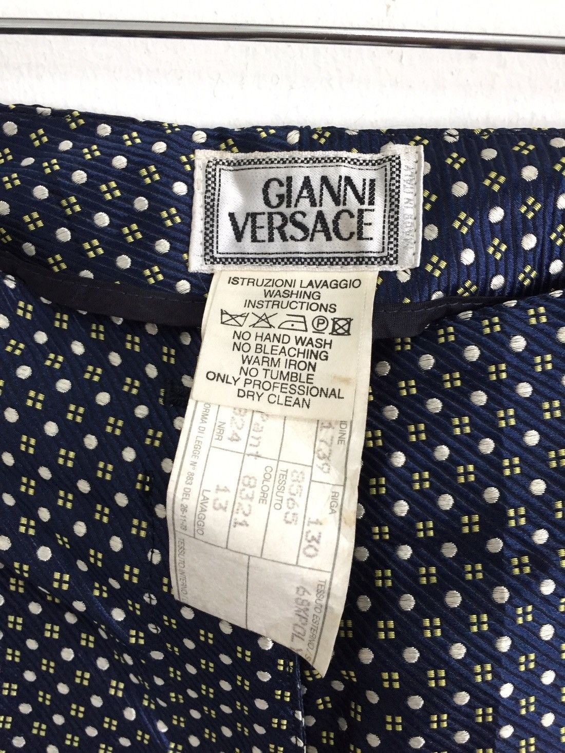 Versace Gianni Versace Fullprinted Trouser pants Made in Italy Size US 26 / EU 42 - 3 Thumbnail