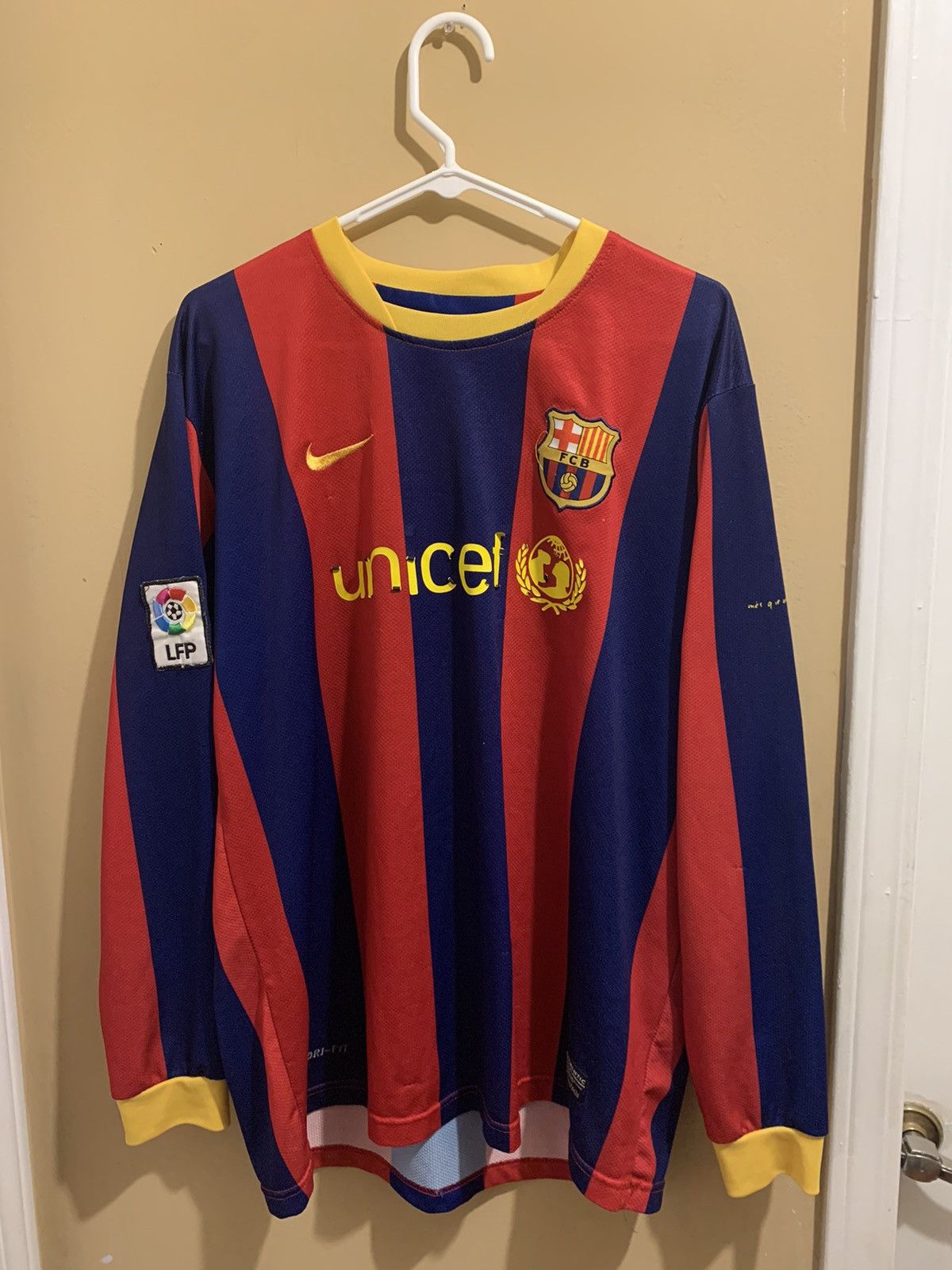 Nike × Vintage Vintage Nike F.C Barcelona long sleeve Size US L / EU 52-54 / 3 - 1 Thumbnail
