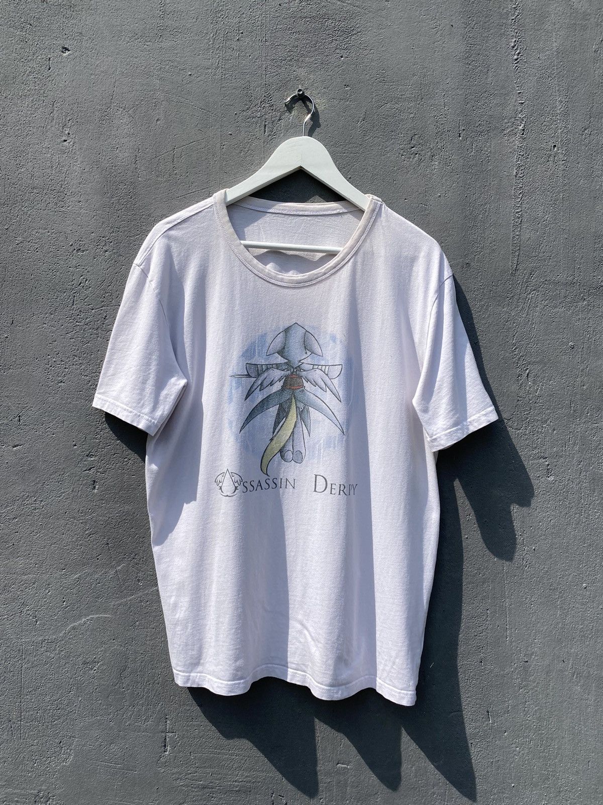 Anime × Japanese Brand × Vintage Vintage 2000s ASSASSIN DERPY Anima Game Graphic T Shirt Size US L / EU 52-54 / 3 - 1 Thumbnail