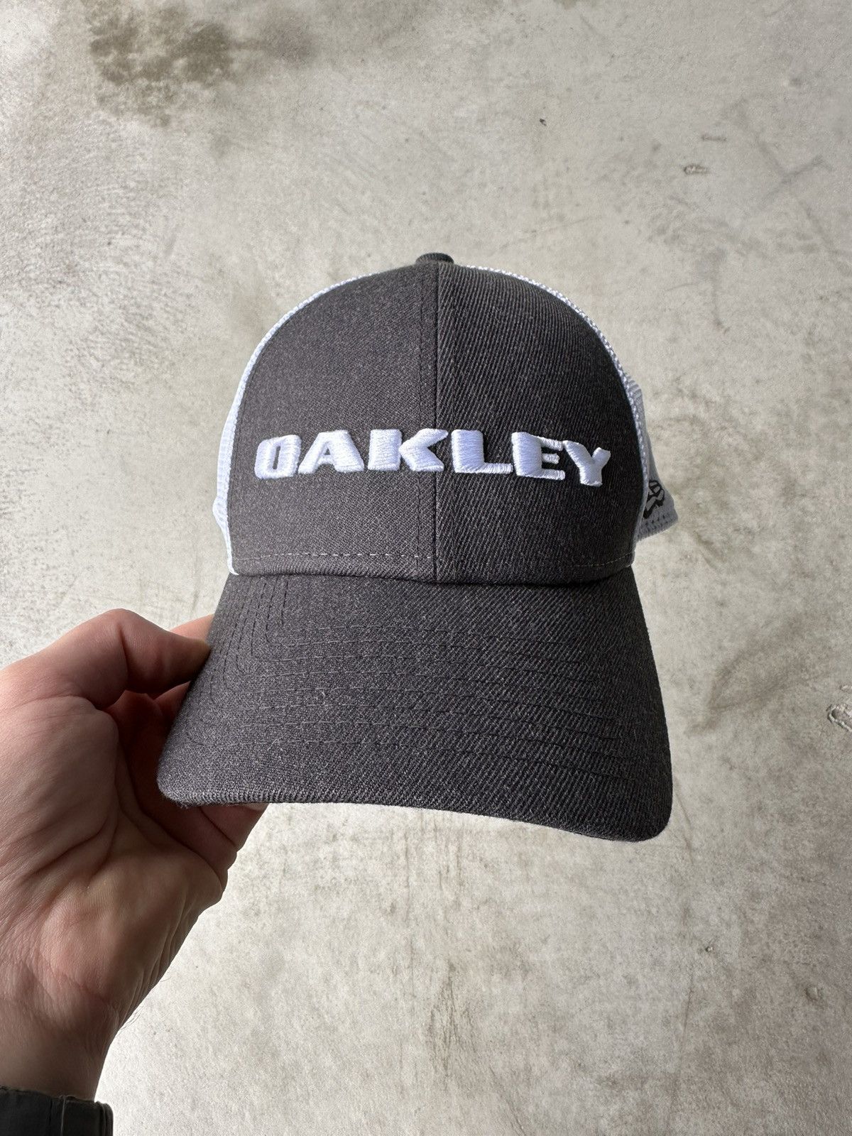 Vintage Oakley New Era USA made snapback cap
