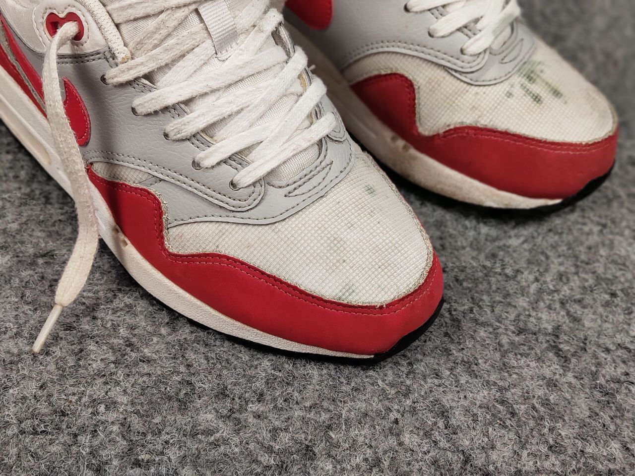 Nike Vintage Nike Air Max 1 Anniversary OG Red White Sneakers Size US 5 / EU 37 - 13 Thumbnail