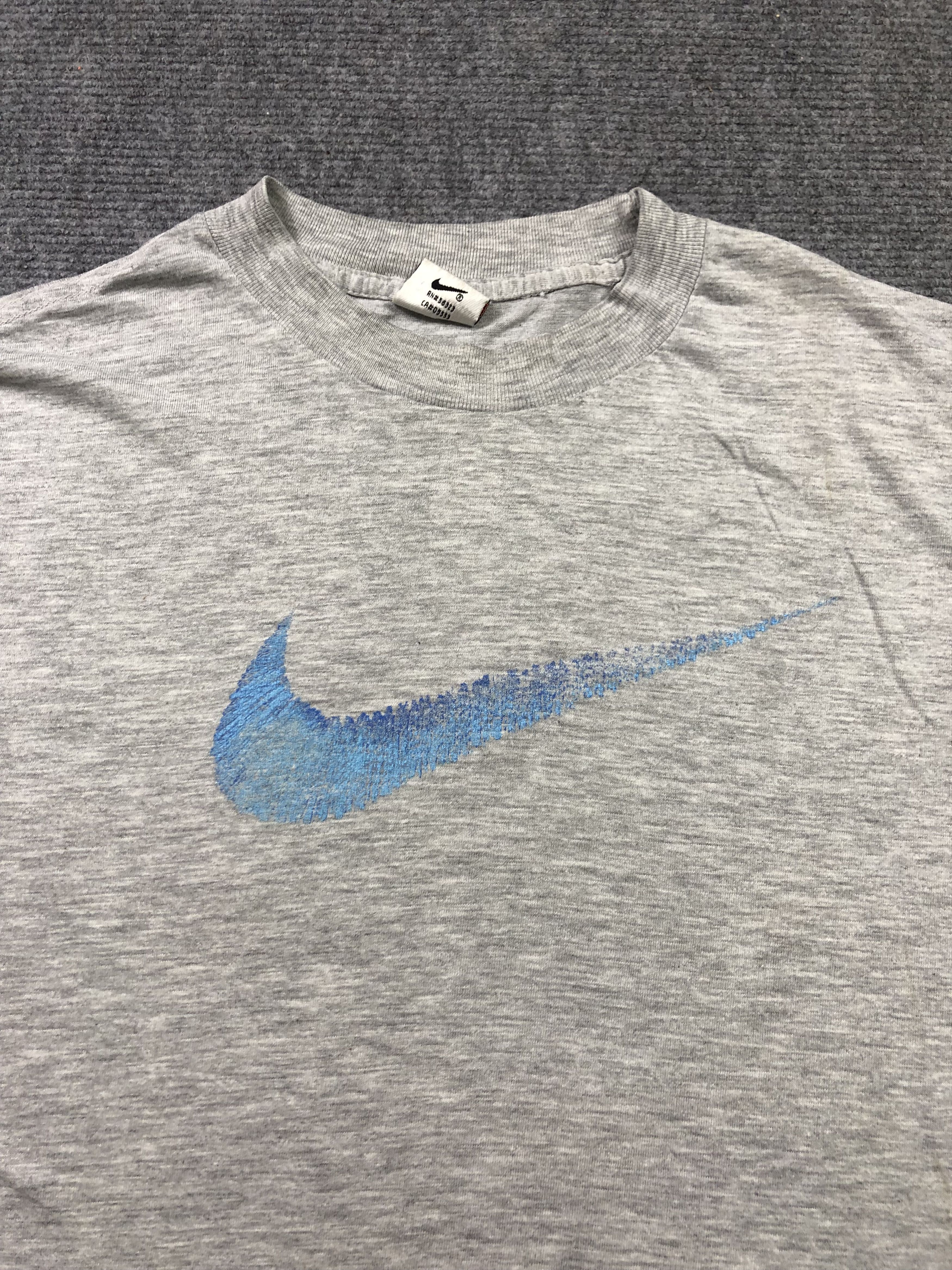Vintage Vintage Nike Swoosh Tshirt Size US L / EU 52-54 / 3 - 2 Thumbnail