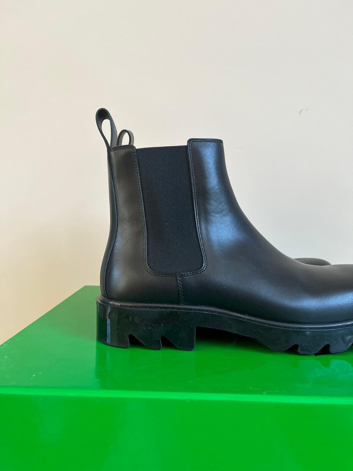 Bottega Veneta Ankle Boots in Shibuya Calfskin Size US 9 / EU 42 - 4 Thumbnail
