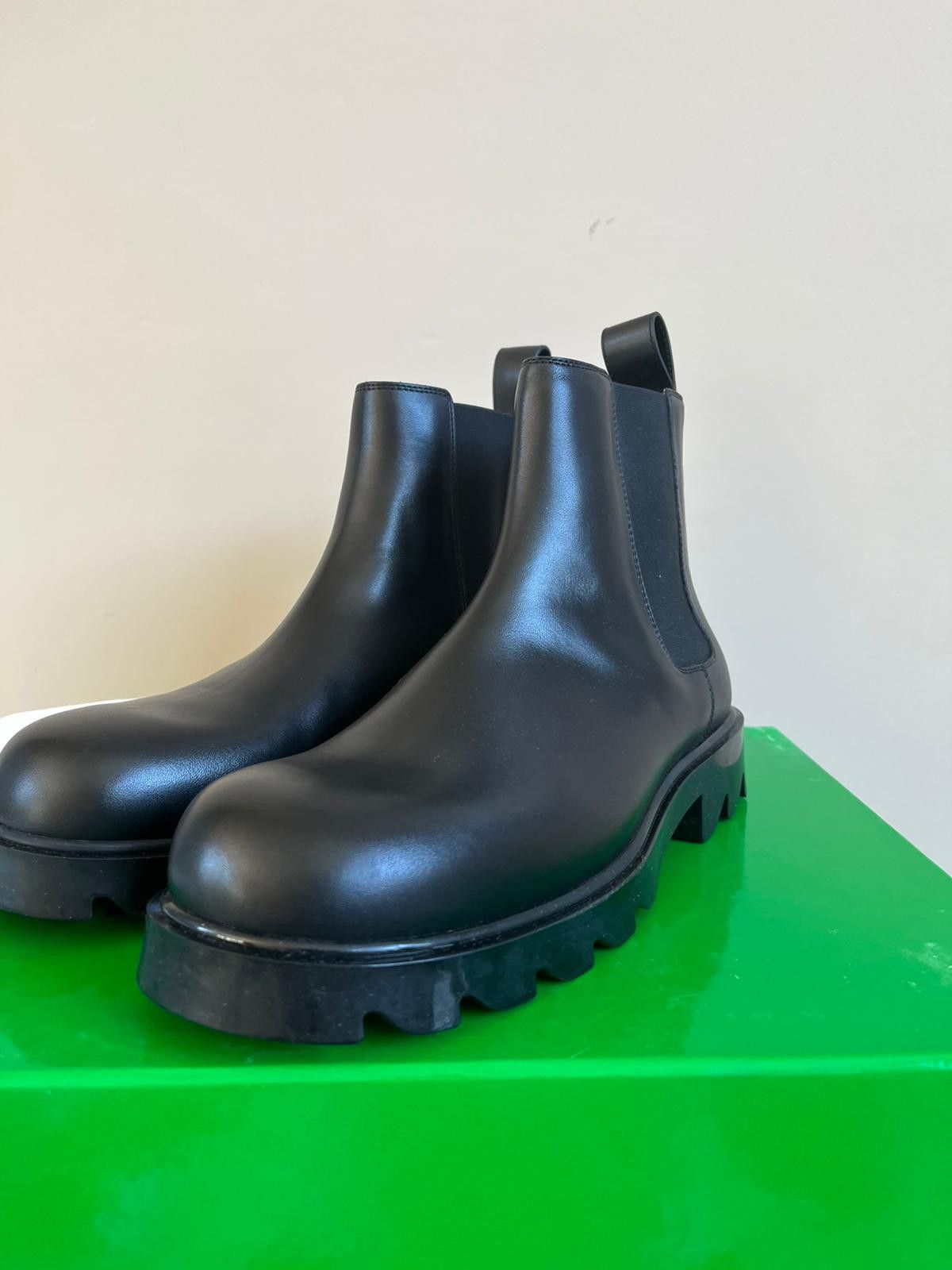 Bottega Veneta Ankle Boots in Shibuya Calfskin Size US 9 / EU 42 - 11 Thumbnail