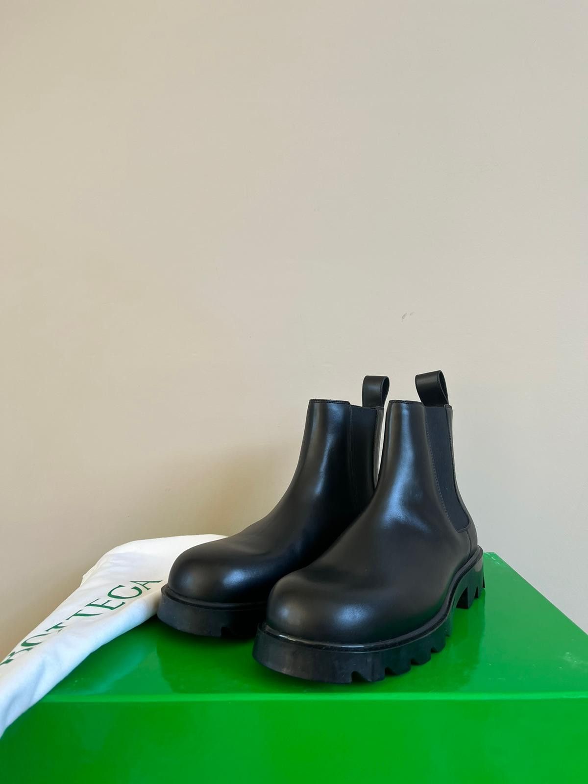 Bottega Veneta Ankle Boots in Shibuya Calfskin Size US 9 / EU 42 - 12 Thumbnail