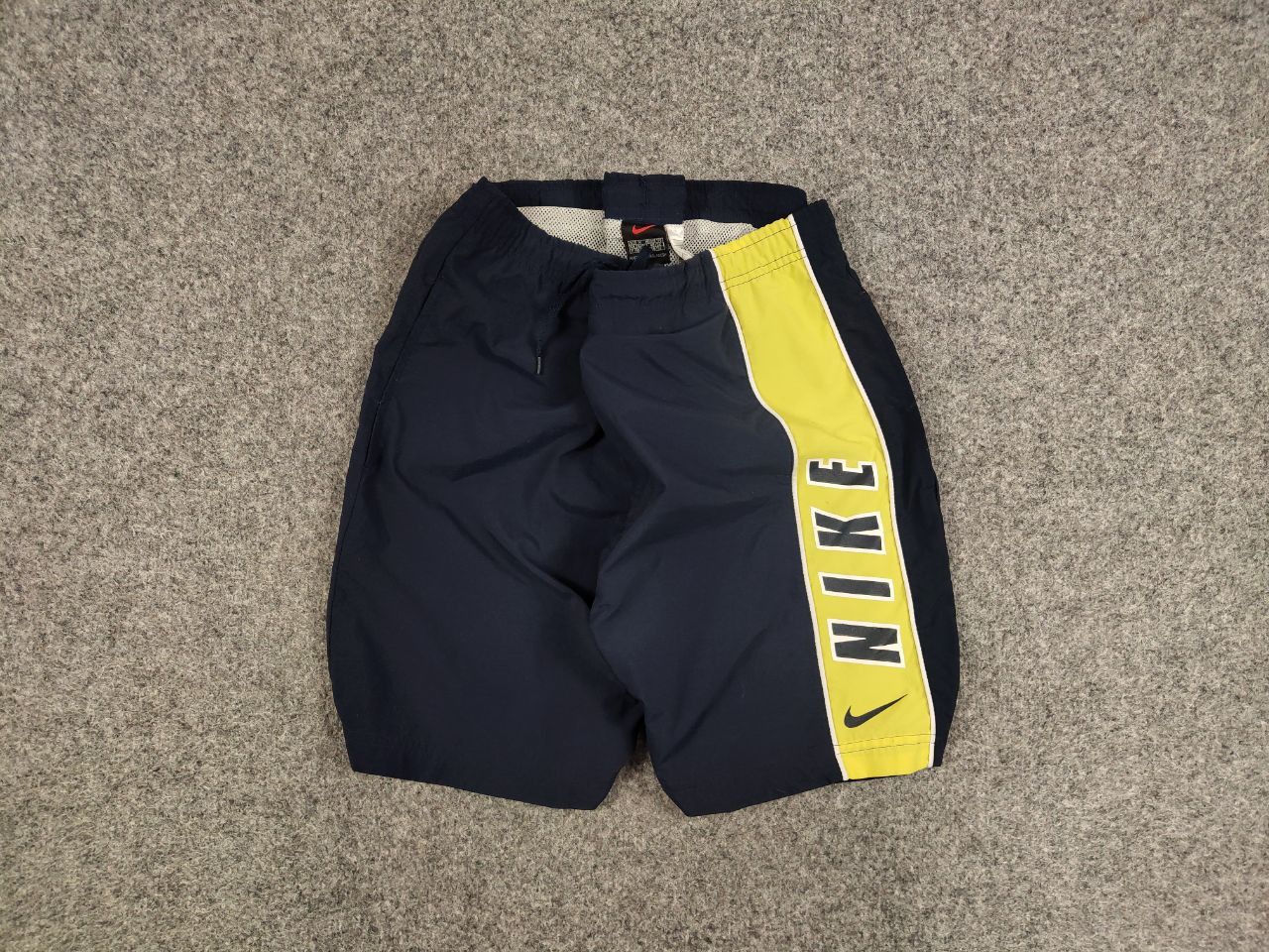 Nike Vintage 90's Nike Shorts Big Logo swoosh casual Streetwear Size US 34 / EU 50 - 1 Thumbnail