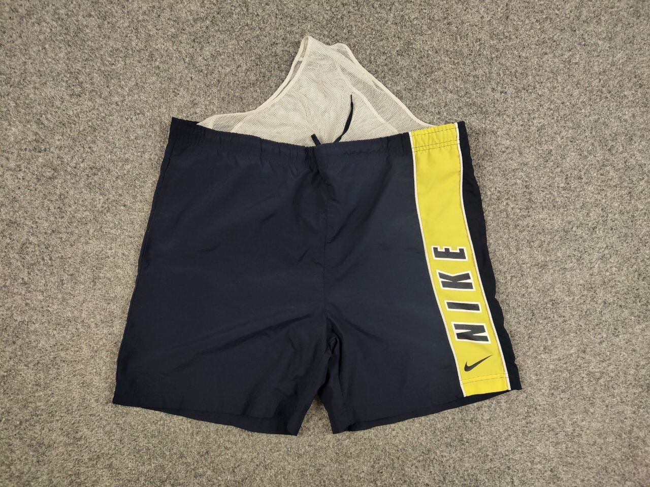 Nike Vintage 90's Nike Shorts Big Logo swoosh casual Streetwear Size US 34 / EU 50 - 8 Thumbnail