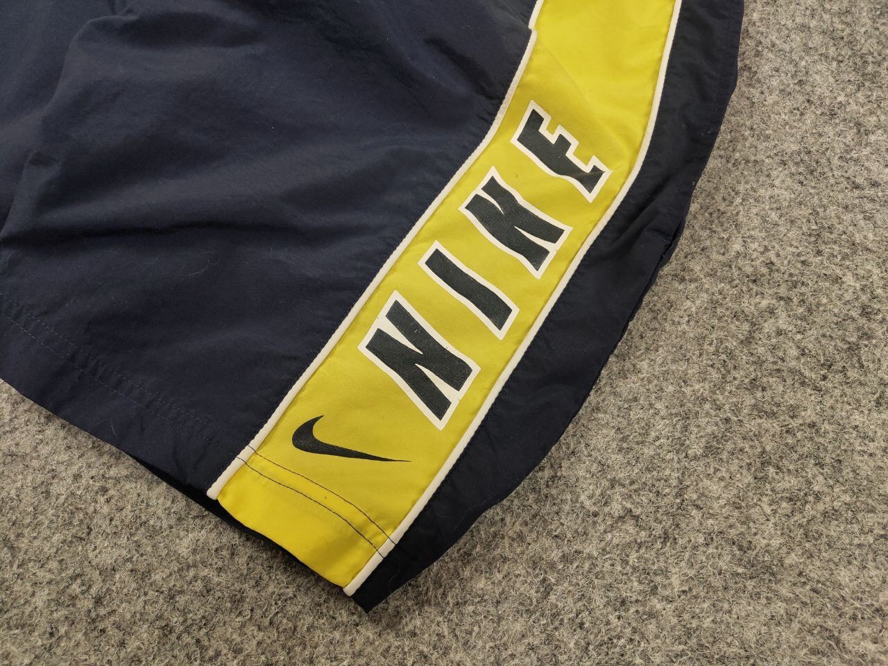 Nike Vintage 90's Nike Shorts Big Logo swoosh casual Streetwear Size US 34 / EU 50 - 6 Thumbnail