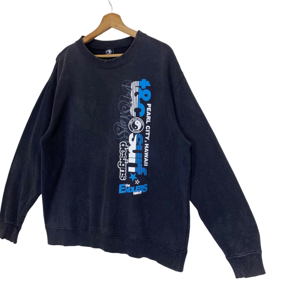 Japanese Brand × Vintage Vintage 90s T&C Surf Big Logo Sweatshirts Size L Size US L / EU 52-54 / 3 - 3 Thumbnail